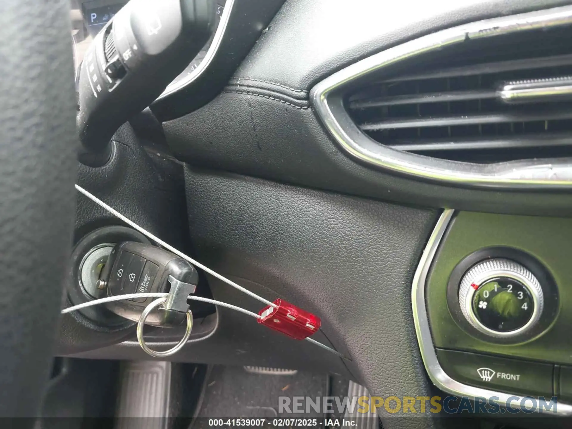 11 Photograph of a damaged car 5NMS23AD1KH074388 HYUNDAI SANTA FE 2019