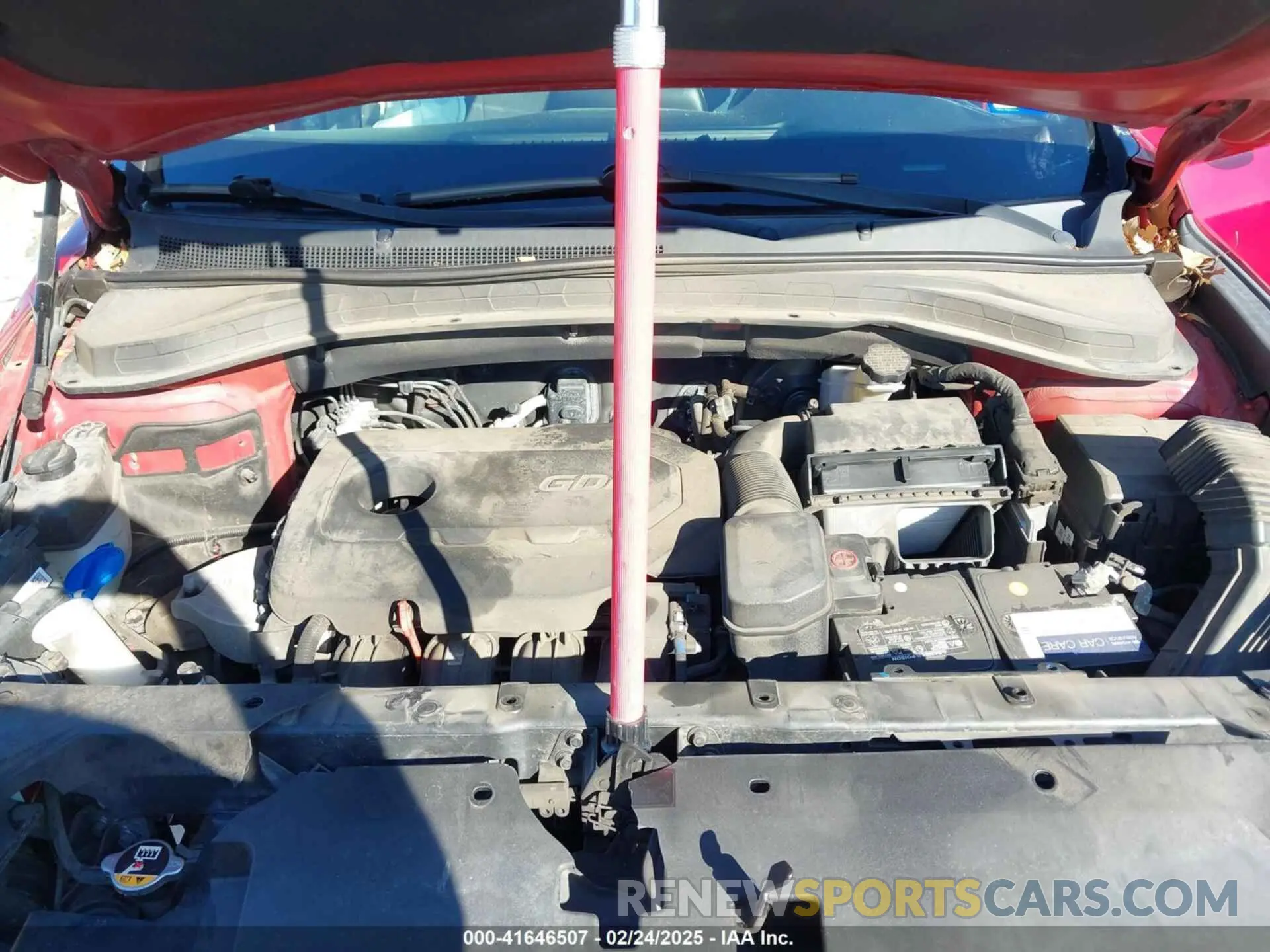 10 Photograph of a damaged car 5NMS23AD1KH086444 HYUNDAI SANTA FE 2019