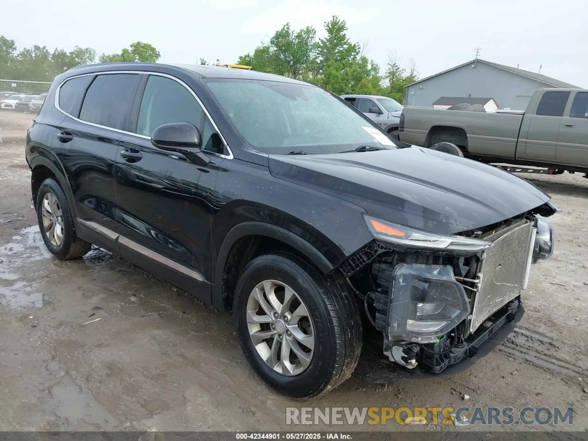 1 Photograph of a damaged car 5NMS23AD2KH000560 HYUNDAI SANTA FE 2019