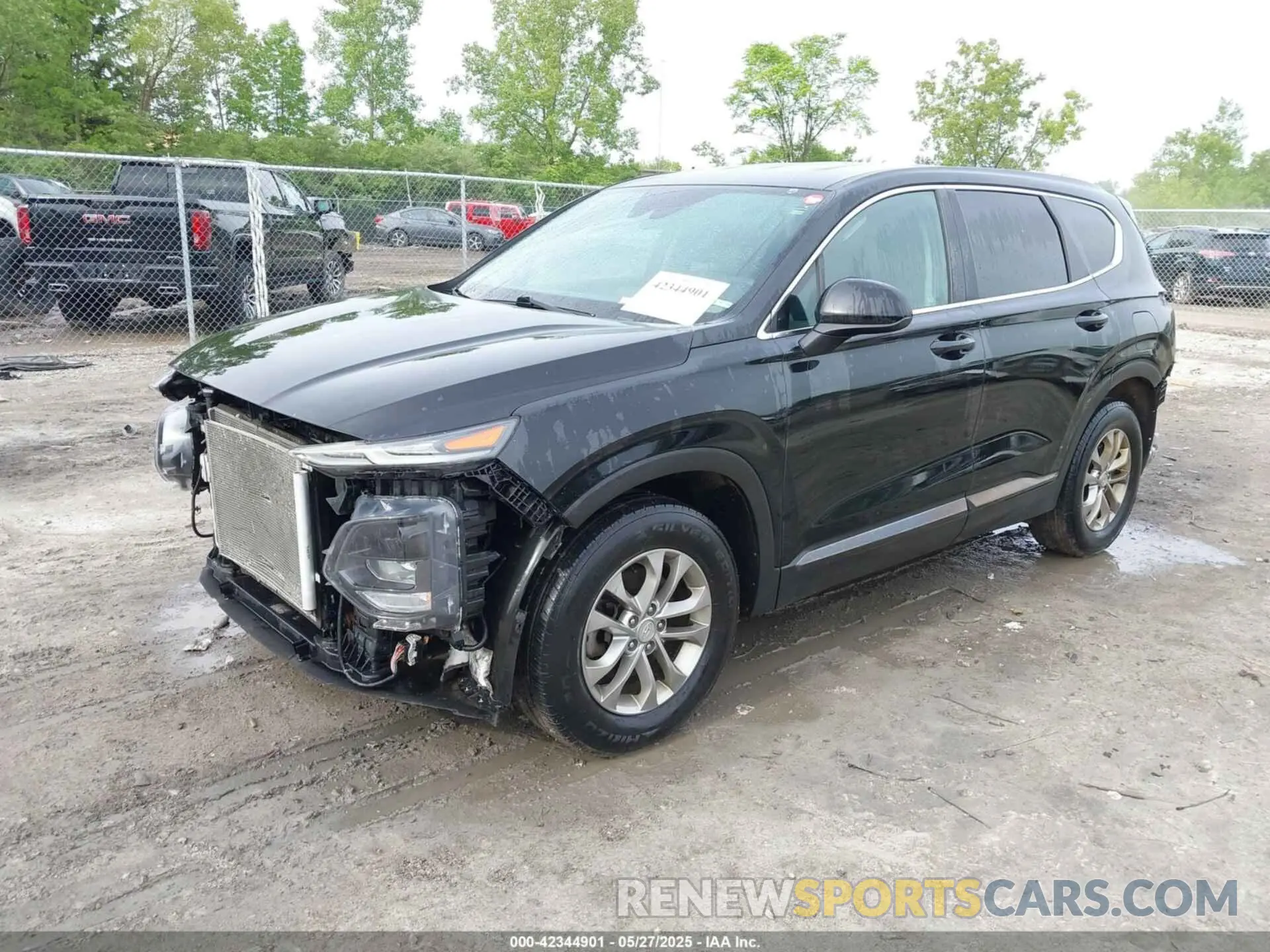 2 Photograph of a damaged car 5NMS23AD2KH000560 HYUNDAI SANTA FE 2019