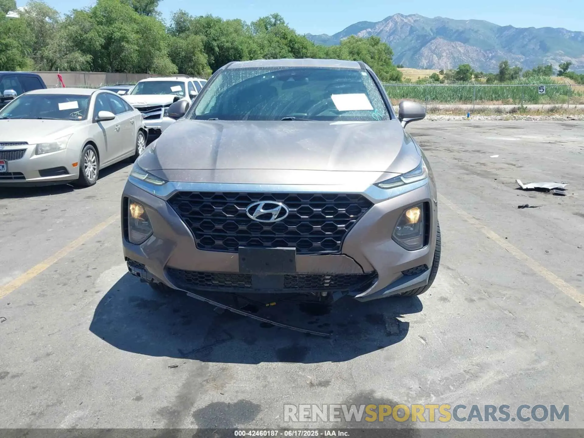 12 Photograph of a damaged car 5NMS23AD2KH009713 HYUNDAI SANTA FE 2019