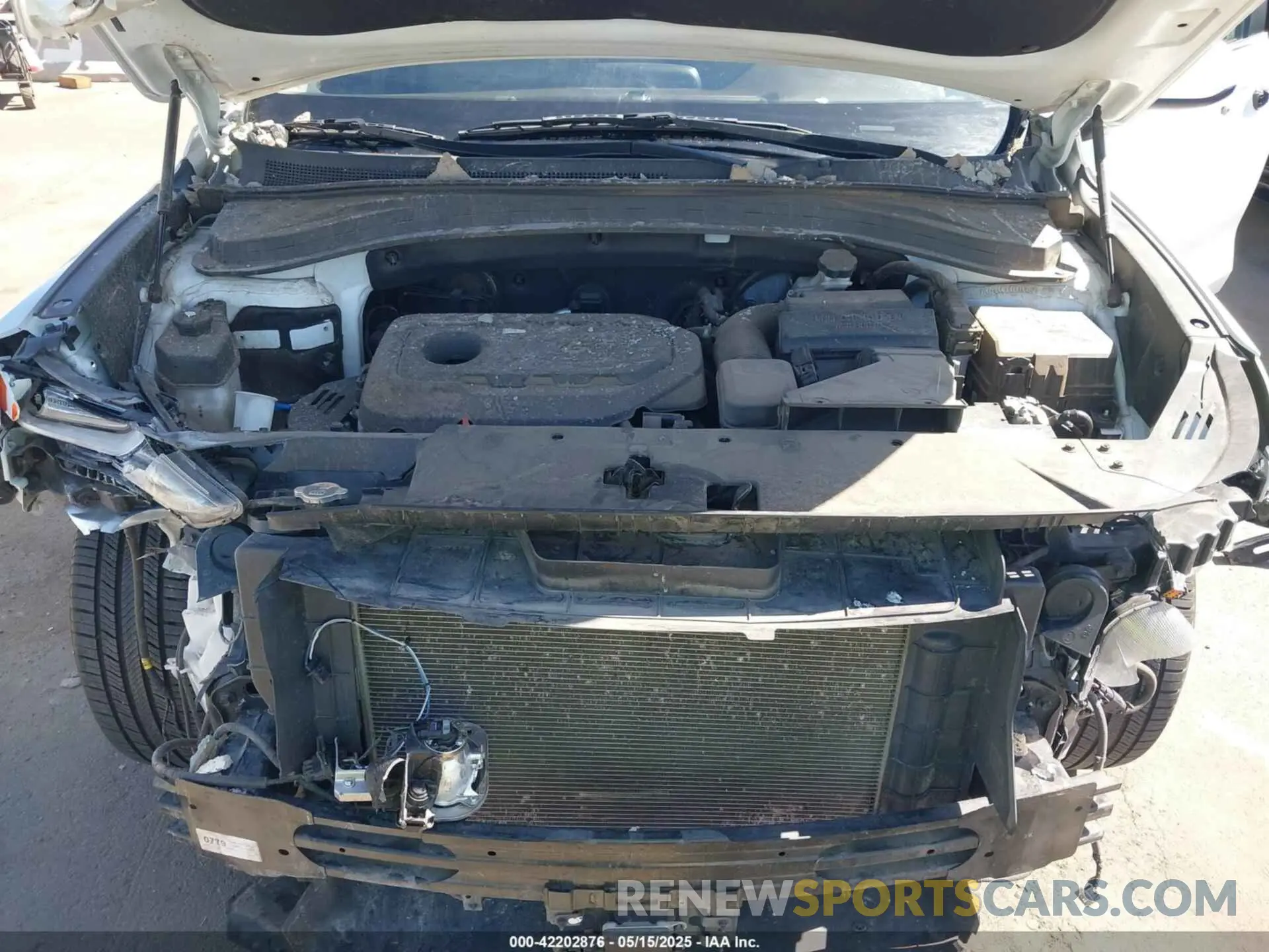 10 Photograph of a damaged car 5NMS23AD2KH010649 HYUNDAI SANTA FE 2019