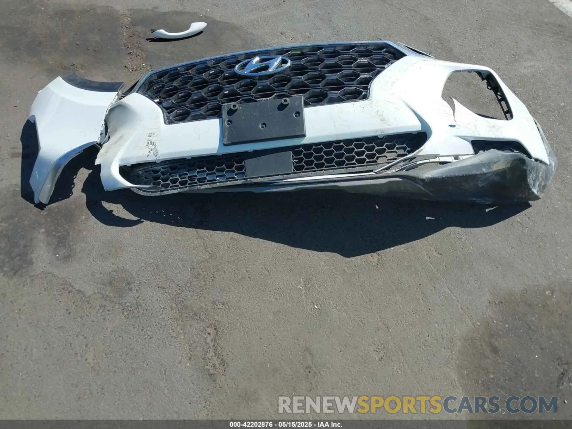 12 Photograph of a damaged car 5NMS23AD2KH010649 HYUNDAI SANTA FE 2019