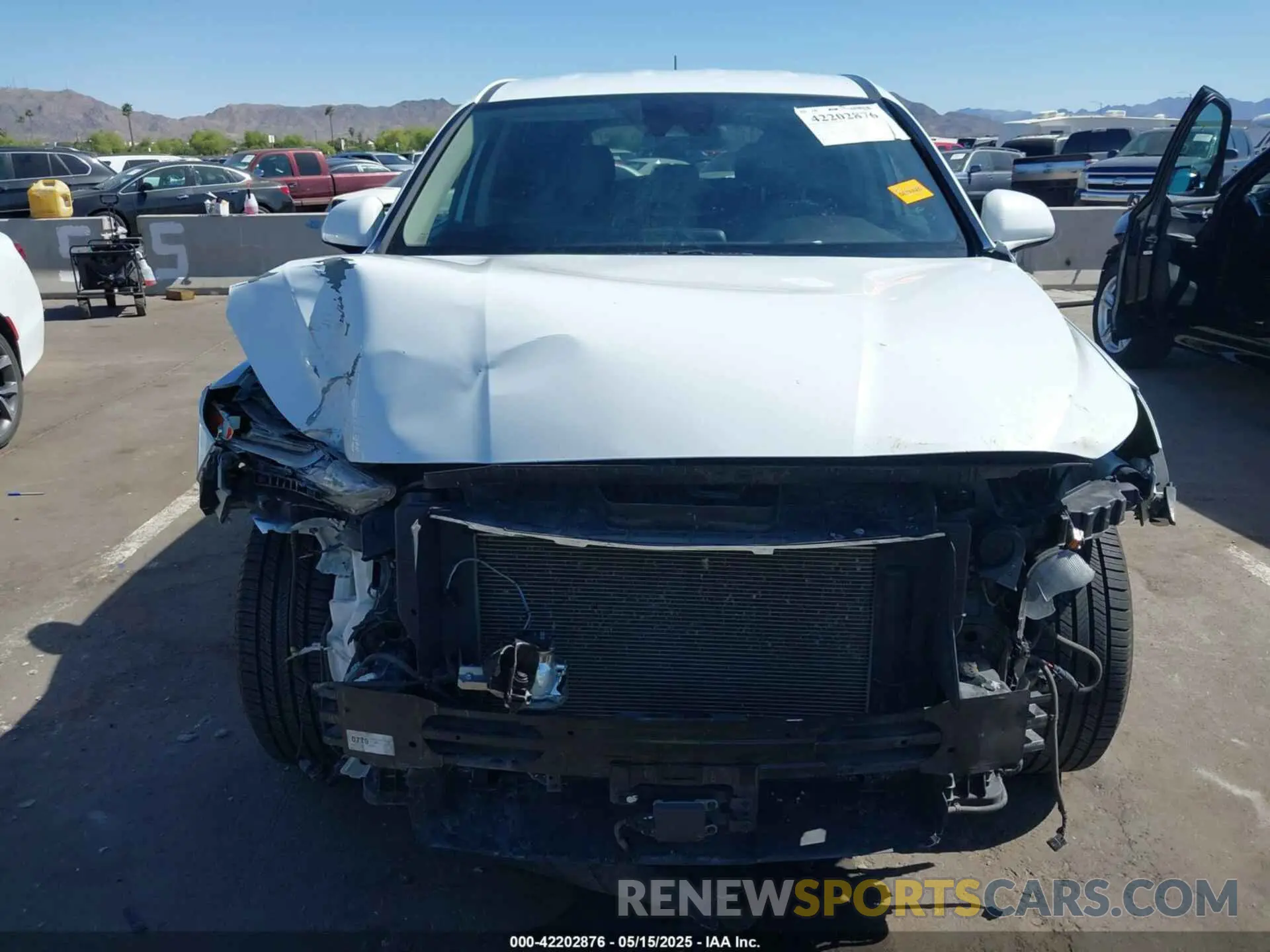 13 Photograph of a damaged car 5NMS23AD2KH010649 HYUNDAI SANTA FE 2019