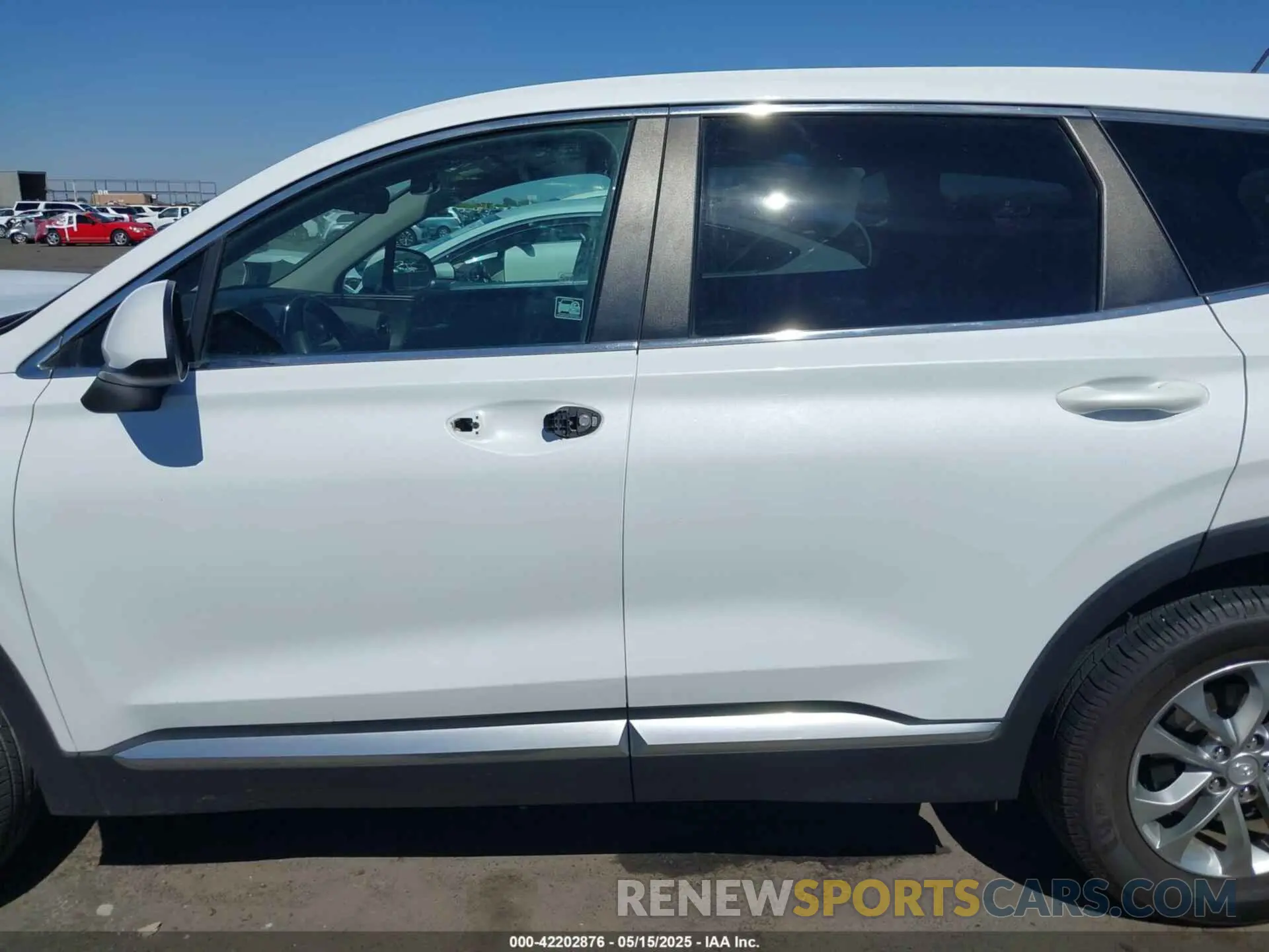 15 Photograph of a damaged car 5NMS23AD2KH010649 HYUNDAI SANTA FE 2019