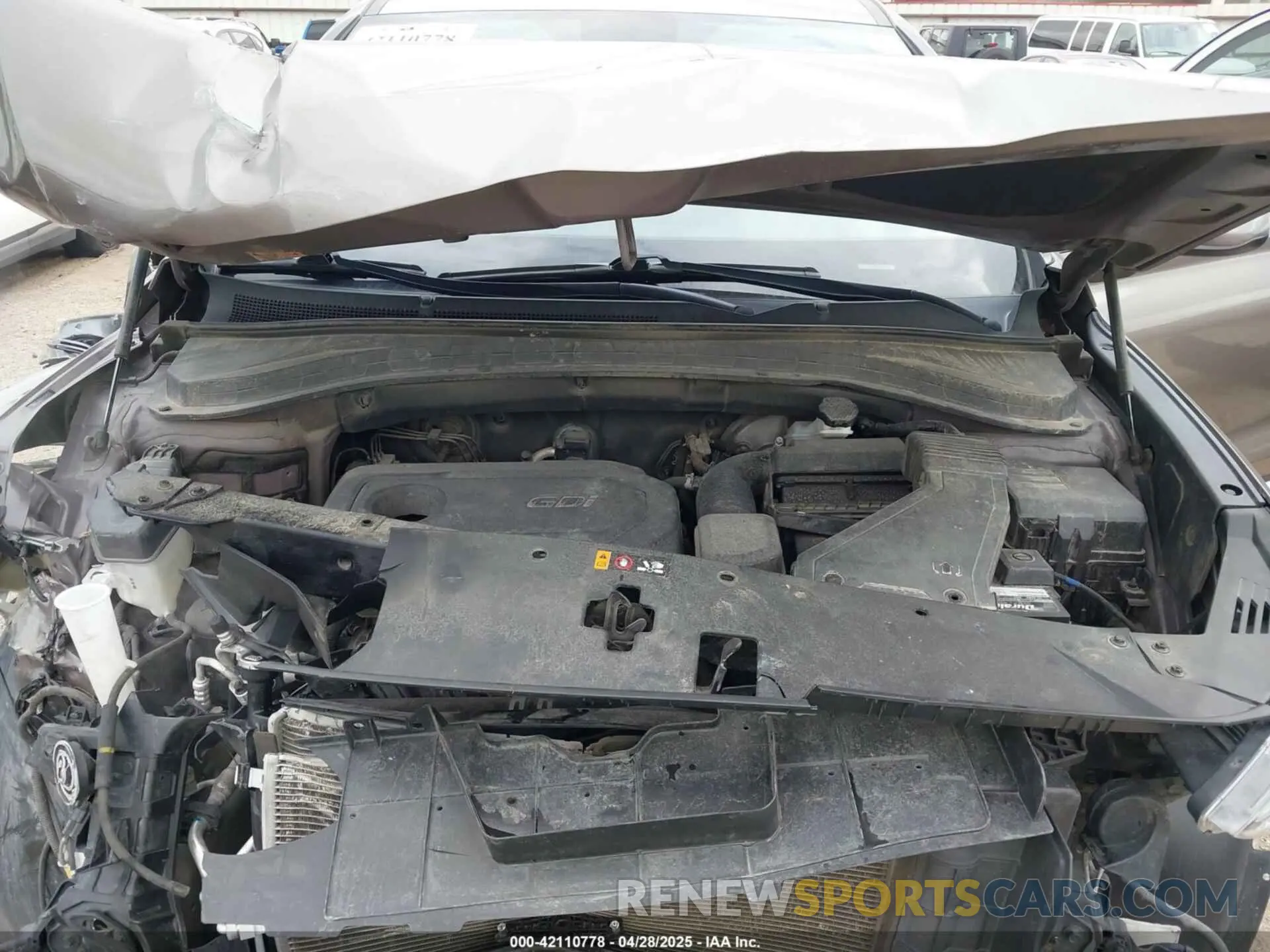 10 Photograph of a damaged car 5NMS23AD2KH014037 HYUNDAI SANTA FE 2019