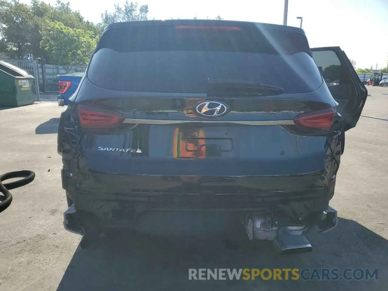6 Photograph of a damaged car 5NMS23AD2KH043926 HYUNDAI SANTA FE 2019
