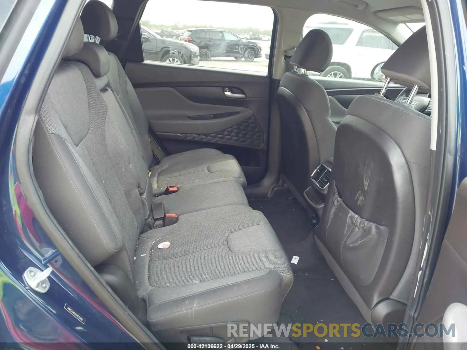 8 Photograph of a damaged car 5NMS23AD2KH070480 HYUNDAI SANTA FE 2019