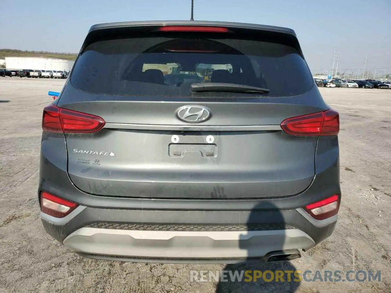 6 Photograph of a damaged car 5NMS23AD2KH085853 HYUNDAI SANTA FE 2019