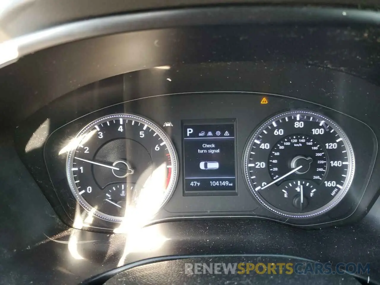 9 Photograph of a damaged car 5NMS23AD2KH085853 HYUNDAI SANTA FE 2019