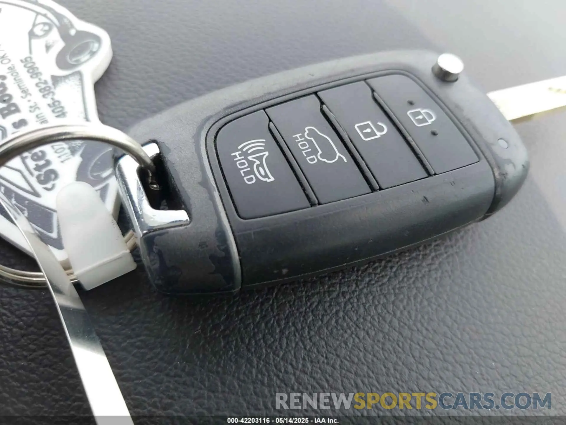 11 Photograph of a damaged car 5NMS23AD3KH016699 HYUNDAI SANTA FE 2019