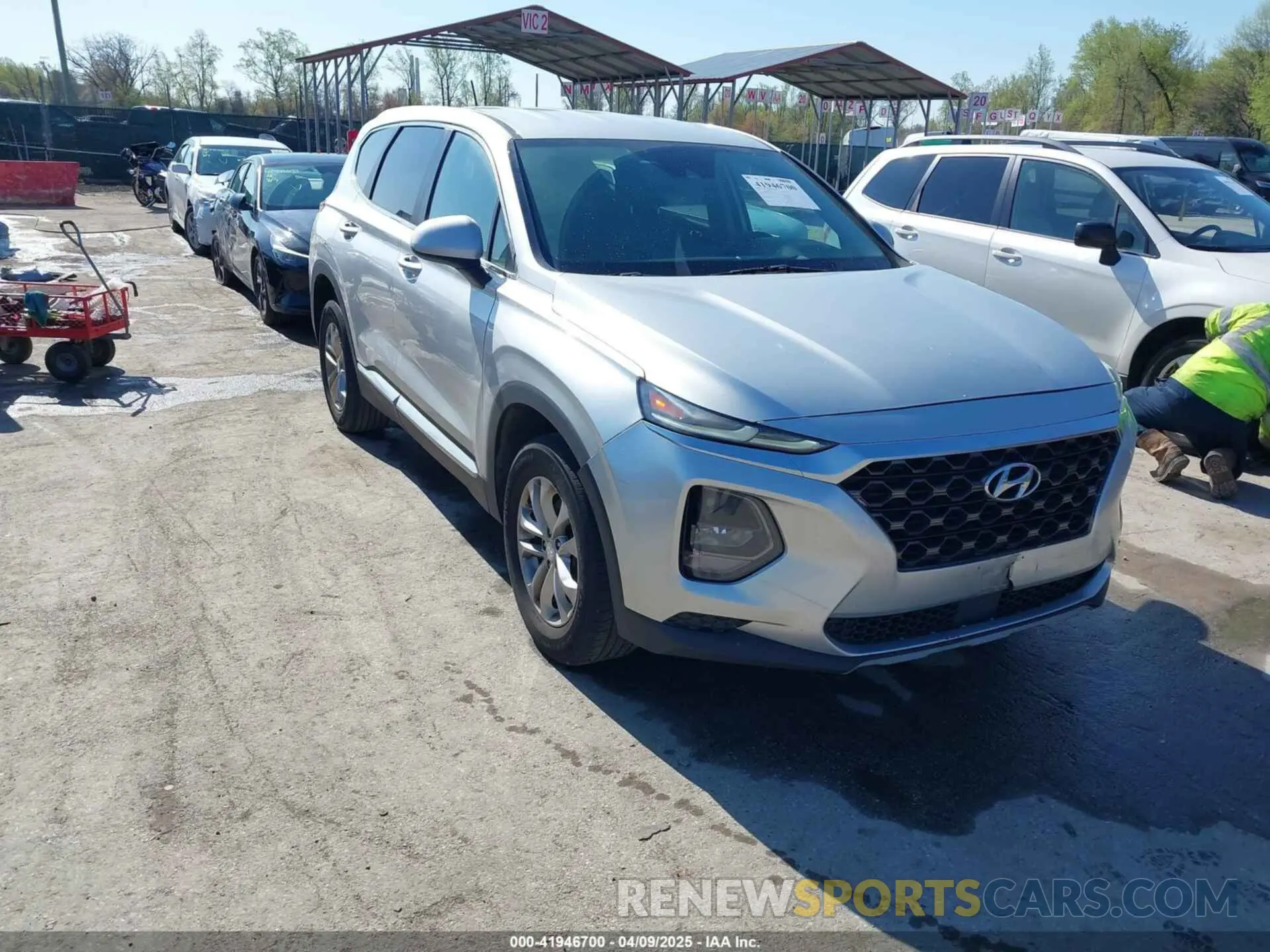 1 Photograph of a damaged car 5NMS23AD3KH030862 HYUNDAI SANTA FE 2019