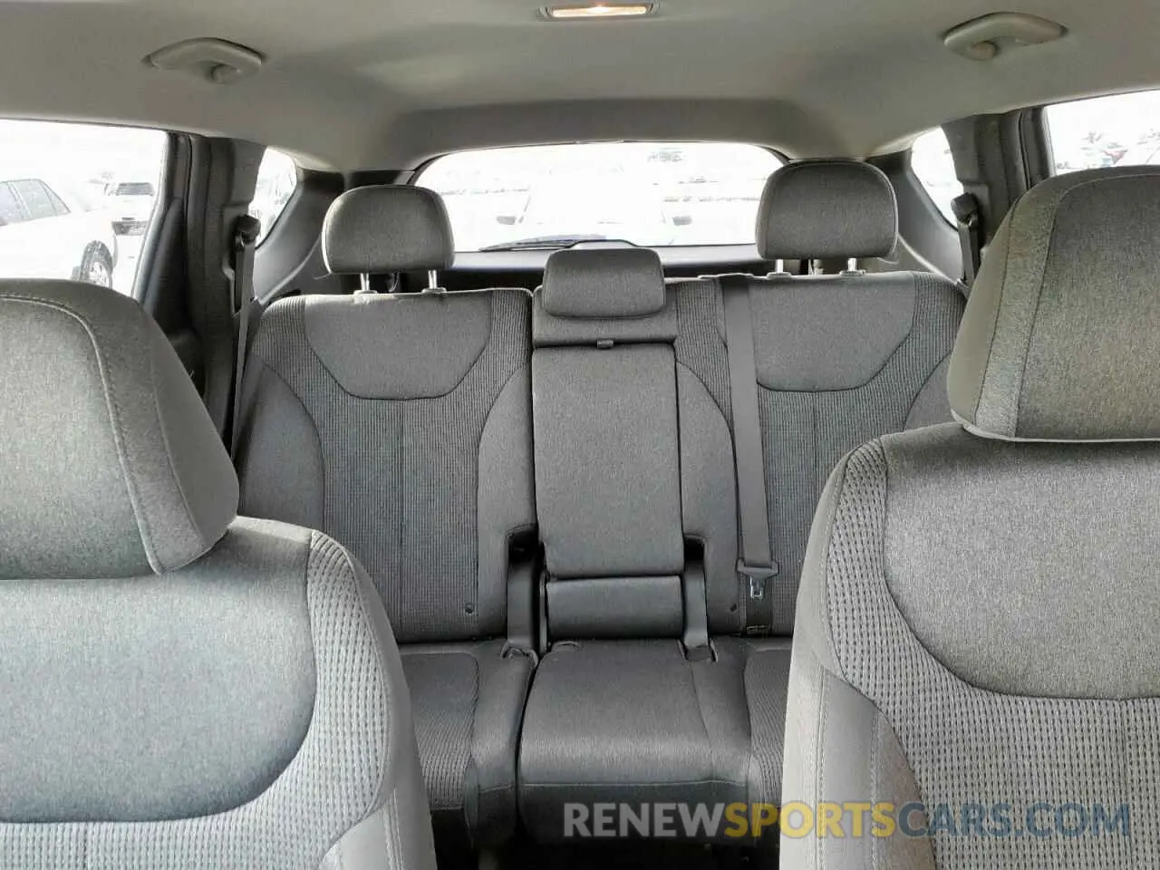 10 Photograph of a damaged car 5NMS23AD3KH103096 HYUNDAI SANTA FE 2019