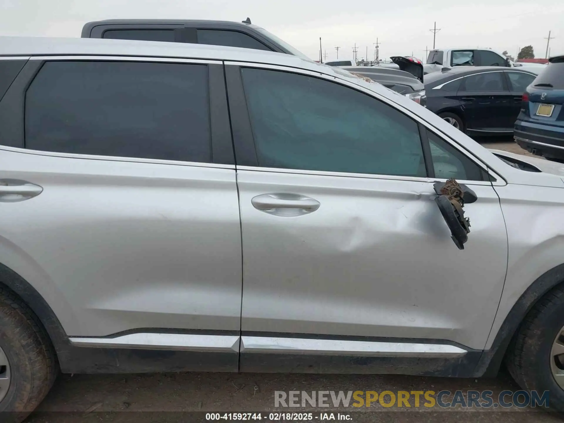13 Photograph of a damaged car 5NMS23AD4KH034838 HYUNDAI SANTA FE 2019