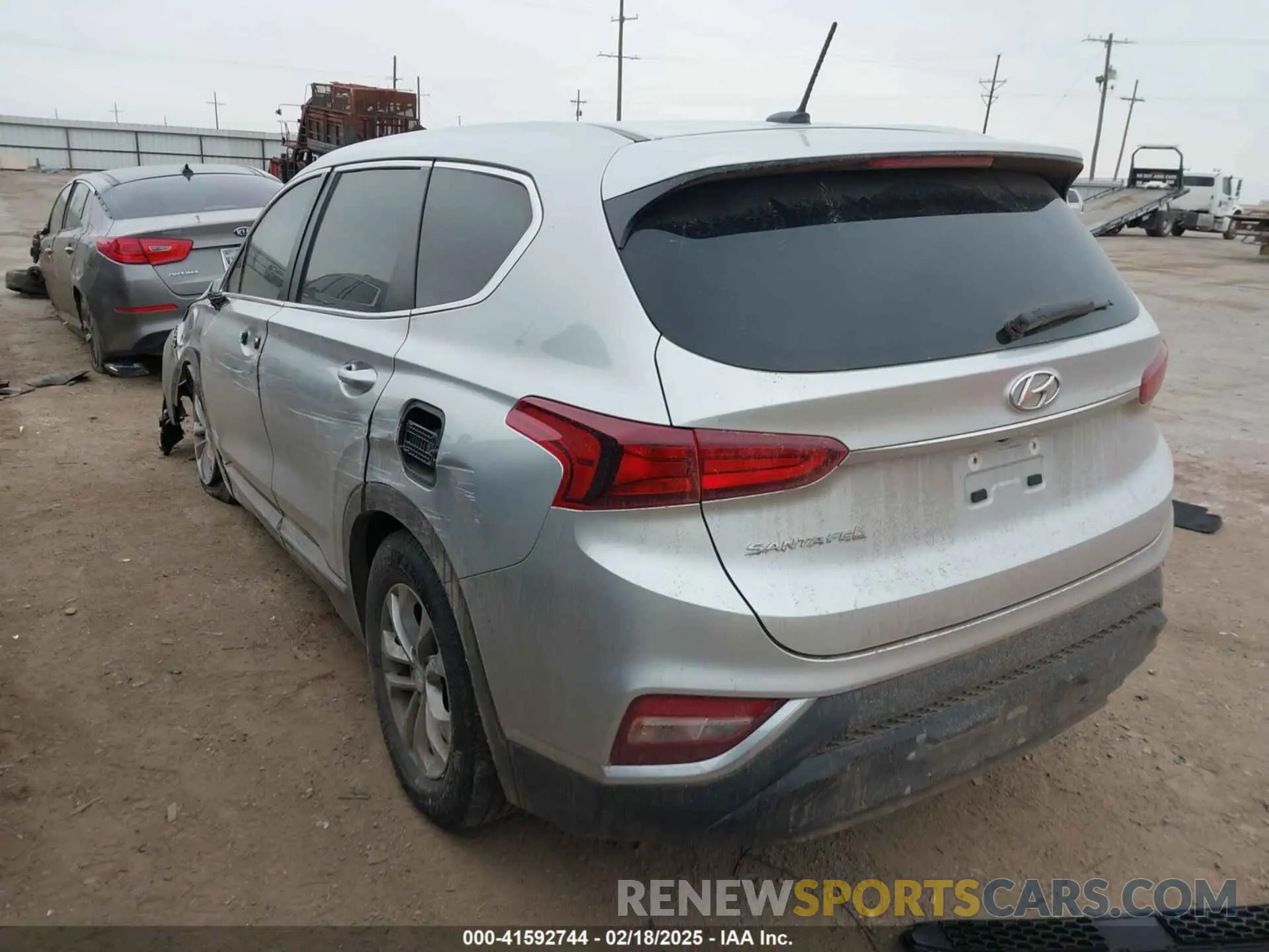 3 Photograph of a damaged car 5NMS23AD4KH034838 HYUNDAI SANTA FE 2019