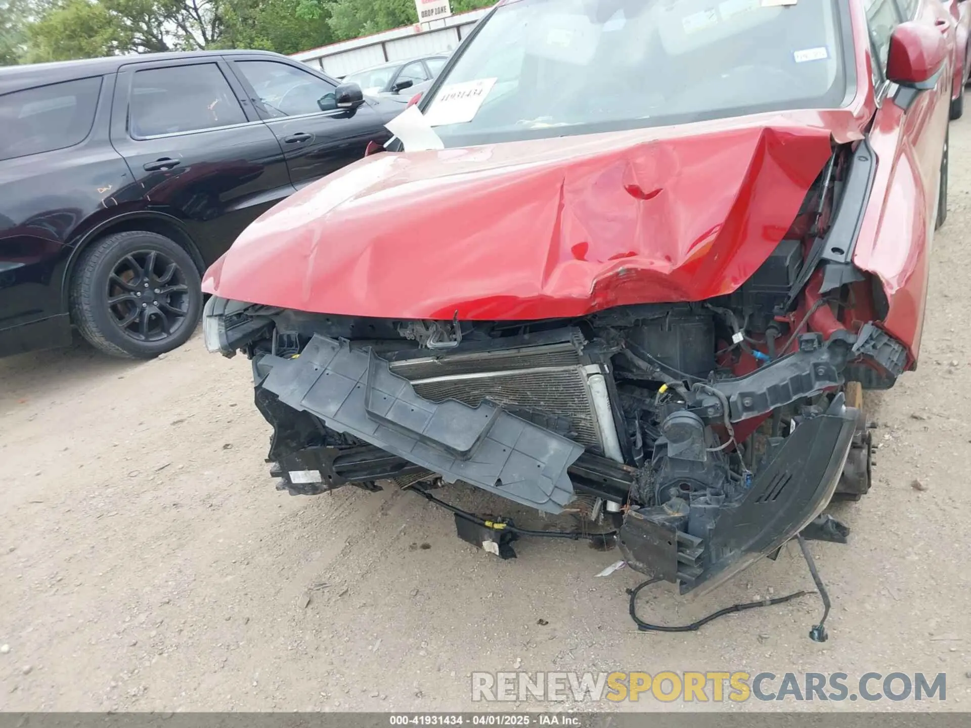 6 Photograph of a damaged car 5NMS23AD4KH076717 HYUNDAI SANTA FE 2019
