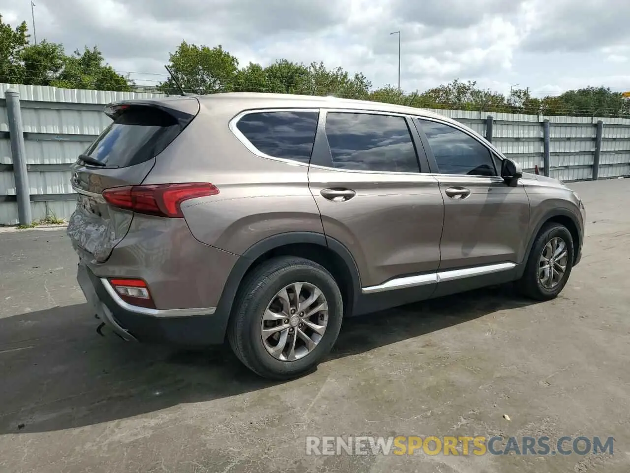 3 Photograph of a damaged car 5NMS23AD4KH076815 HYUNDAI SANTA FE 2019