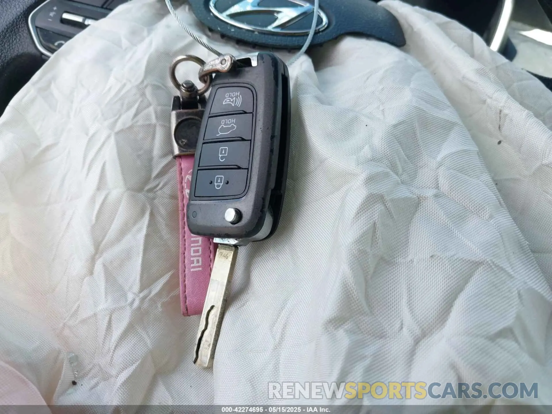 11 Photograph of a damaged car 5NMS23AD4KH079360 HYUNDAI SANTA FE 2019
