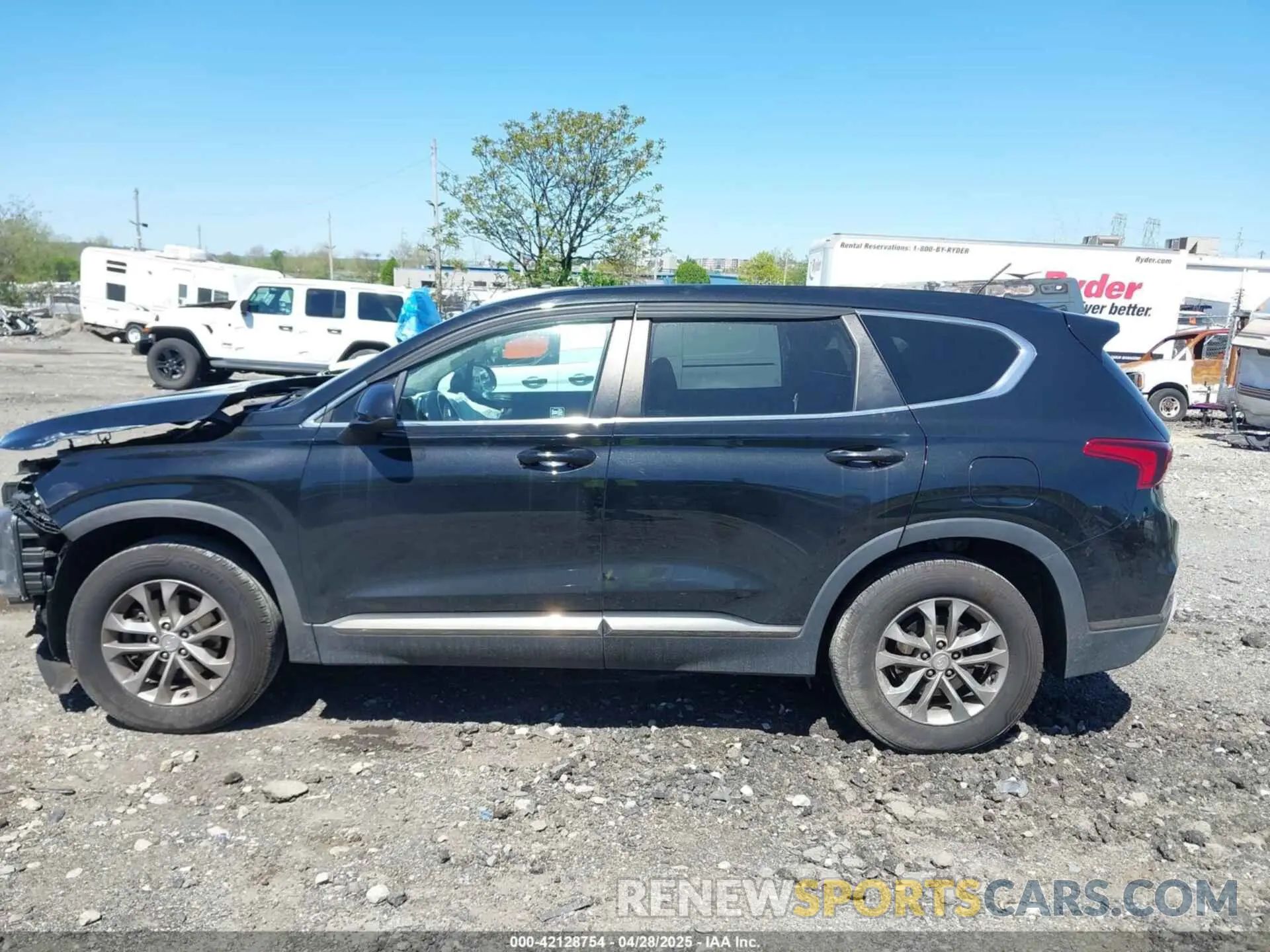 13 Photograph of a damaged car 5NMS23AD4KH099463 HYUNDAI SANTA FE 2019