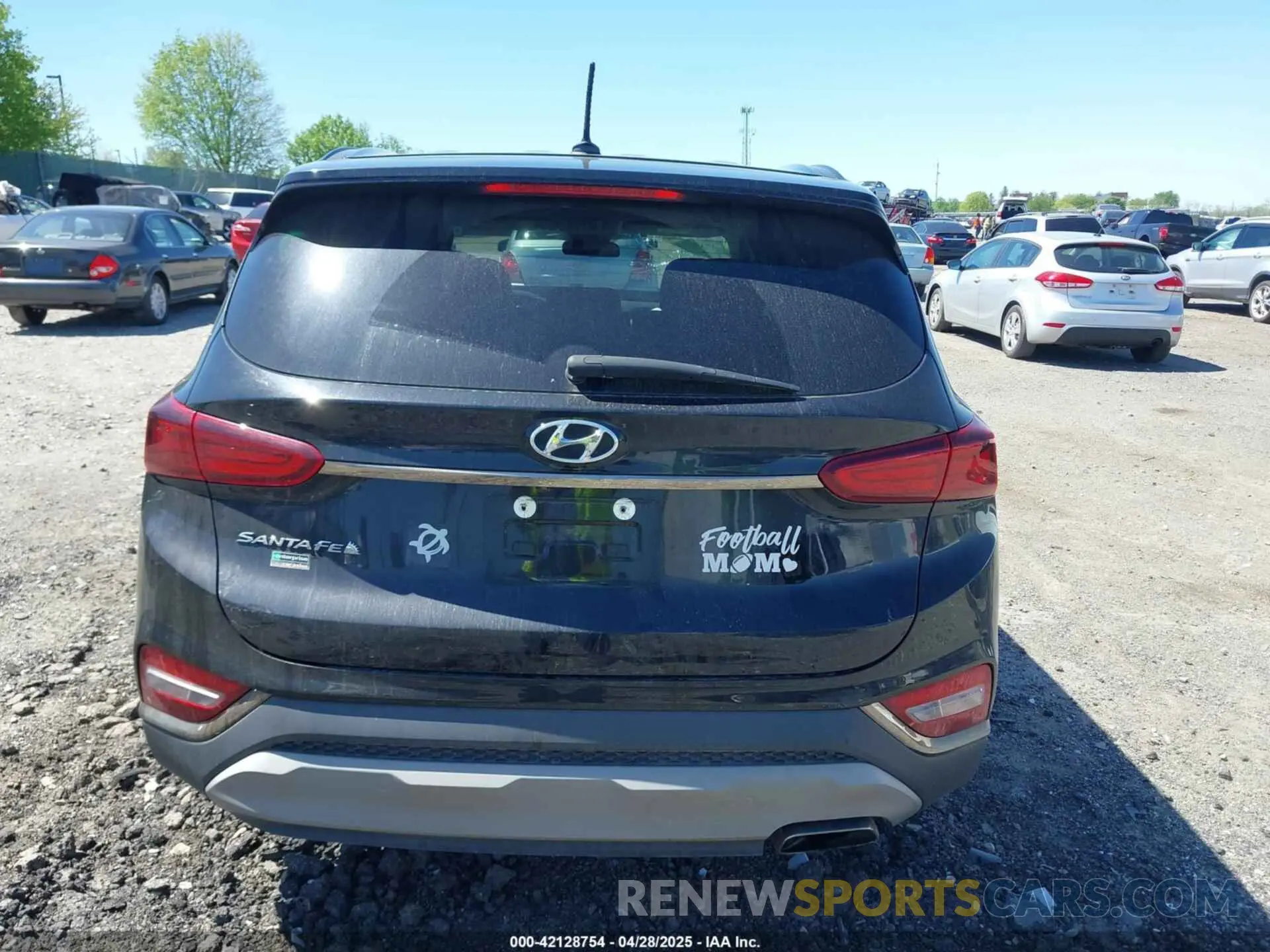 15 Photograph of a damaged car 5NMS23AD4KH099463 HYUNDAI SANTA FE 2019