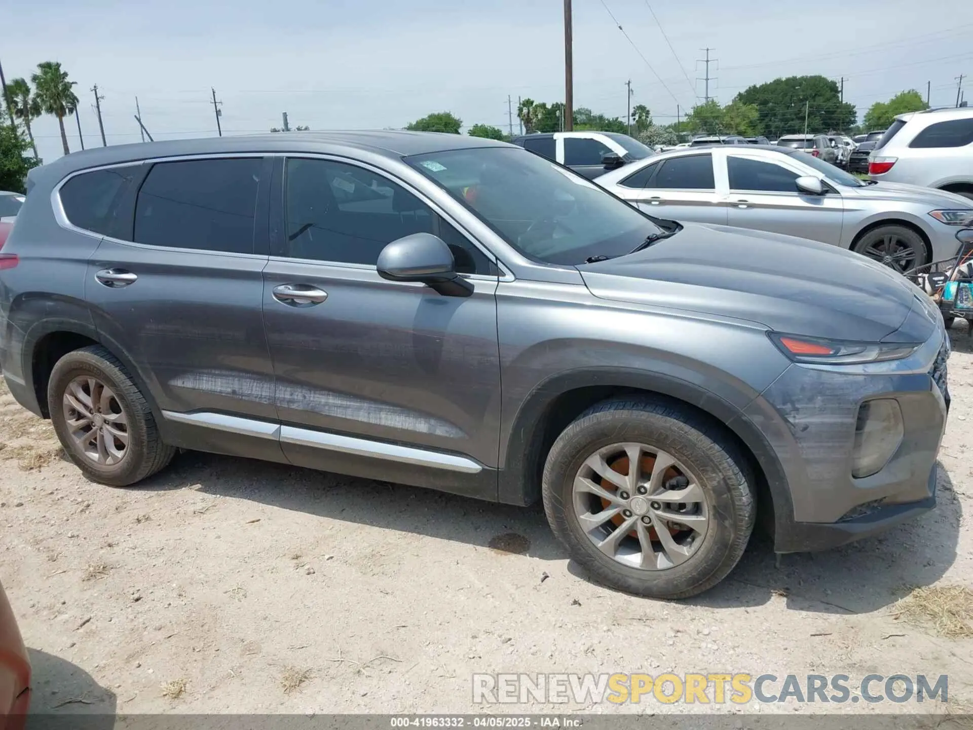 13 Photograph of a damaged car 5NMS23AD4KH122353 HYUNDAI SANTA FE 2019