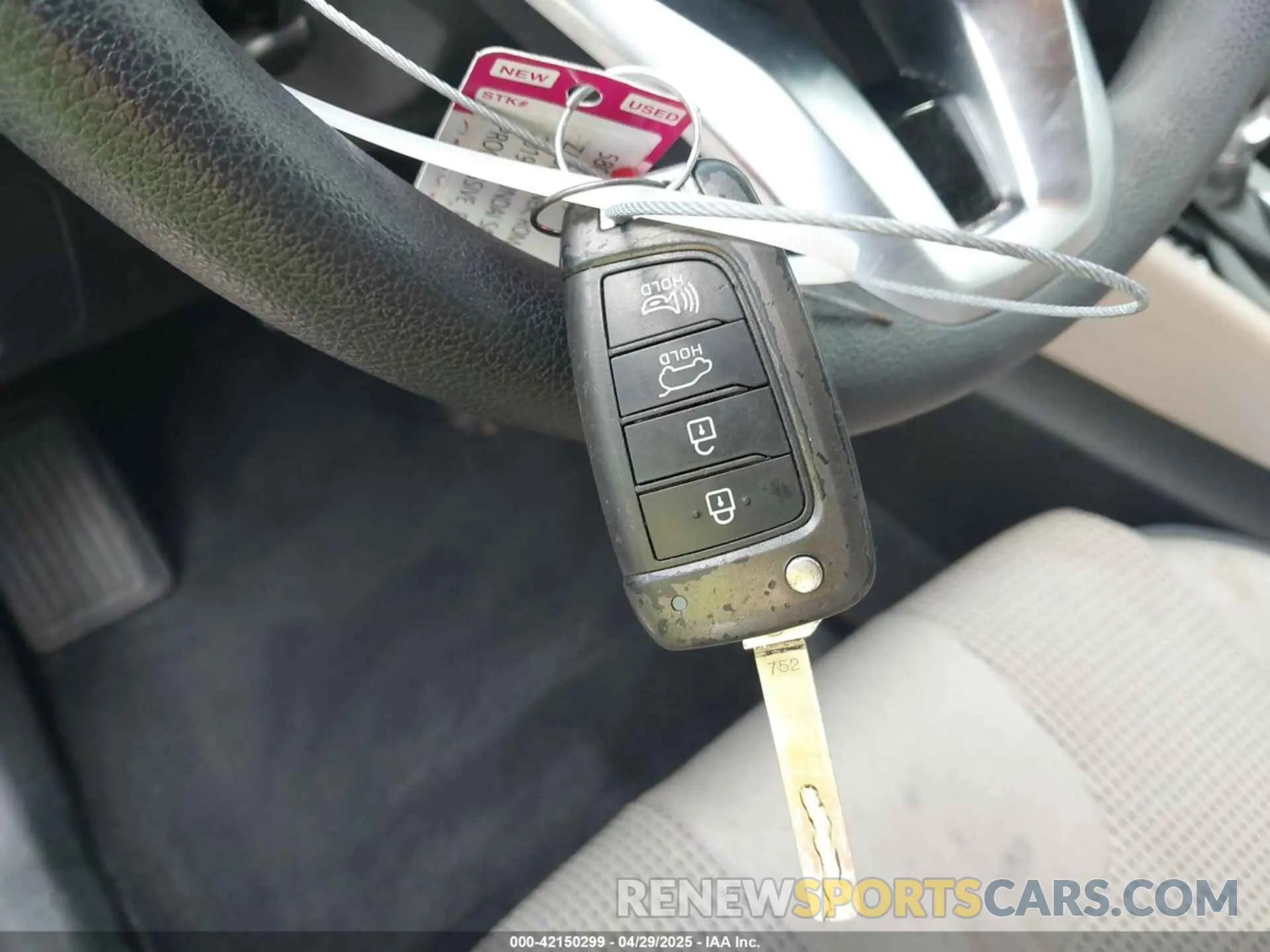 11 Photograph of a damaged car 5NMS23AD4KH132123 HYUNDAI SANTA FE 2019