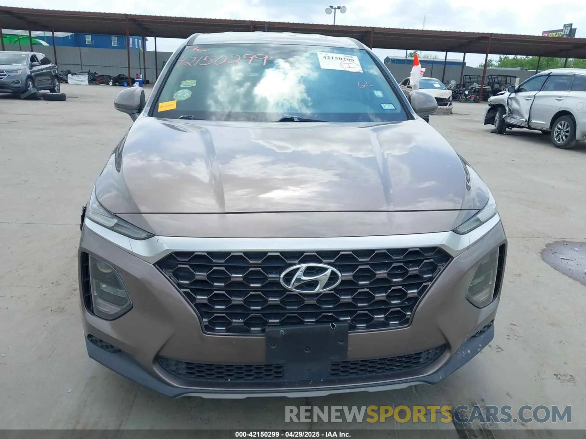 13 Photograph of a damaged car 5NMS23AD4KH132123 HYUNDAI SANTA FE 2019