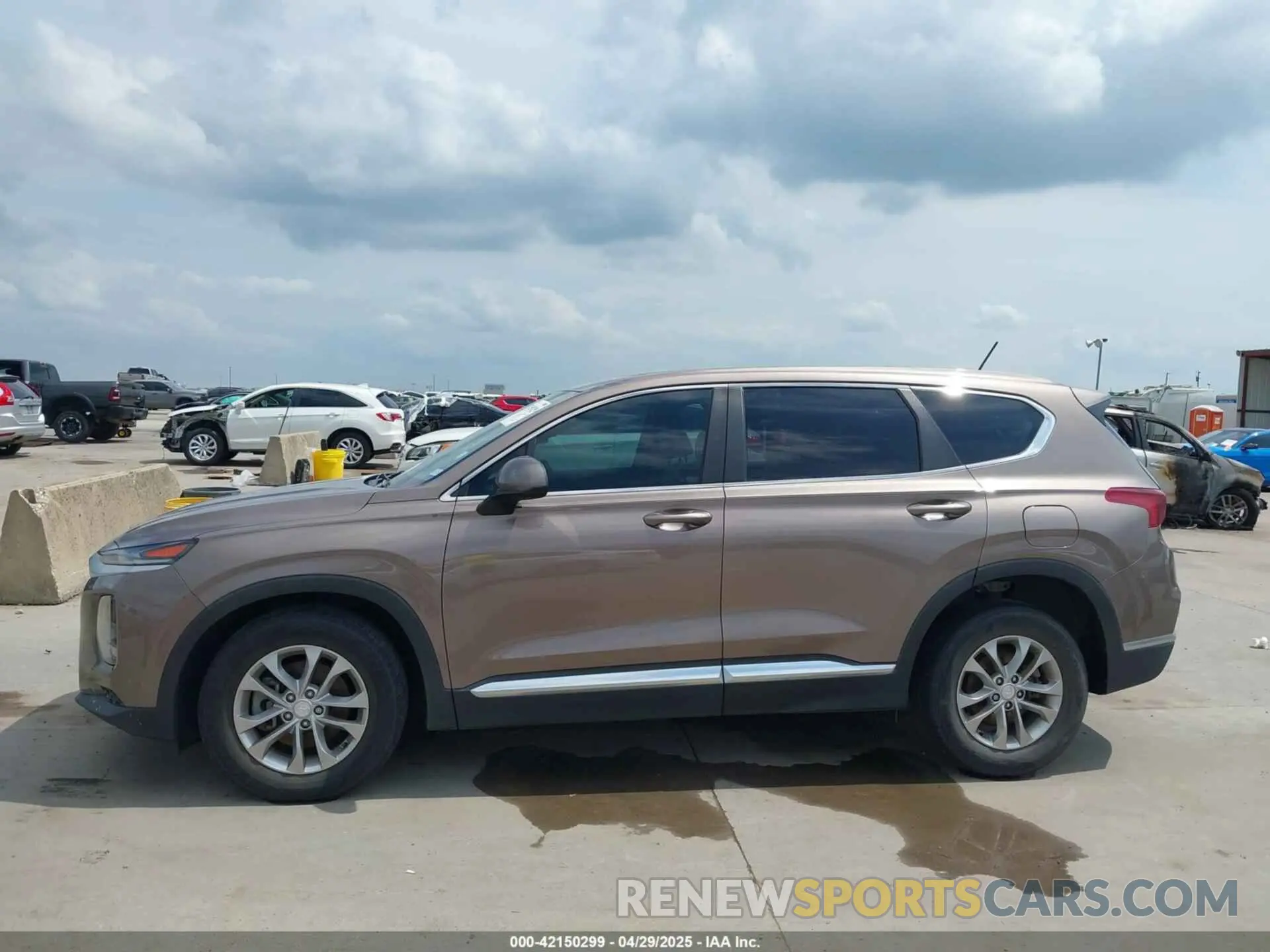 15 Photograph of a damaged car 5NMS23AD4KH132123 HYUNDAI SANTA FE 2019