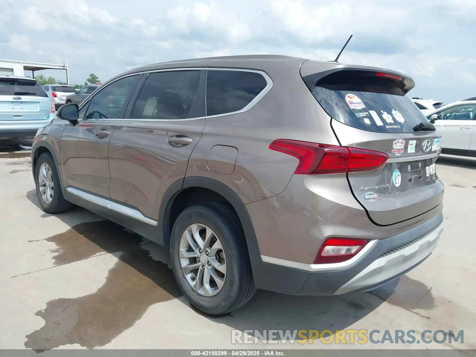 3 Photograph of a damaged car 5NMS23AD4KH132123 HYUNDAI SANTA FE 2019