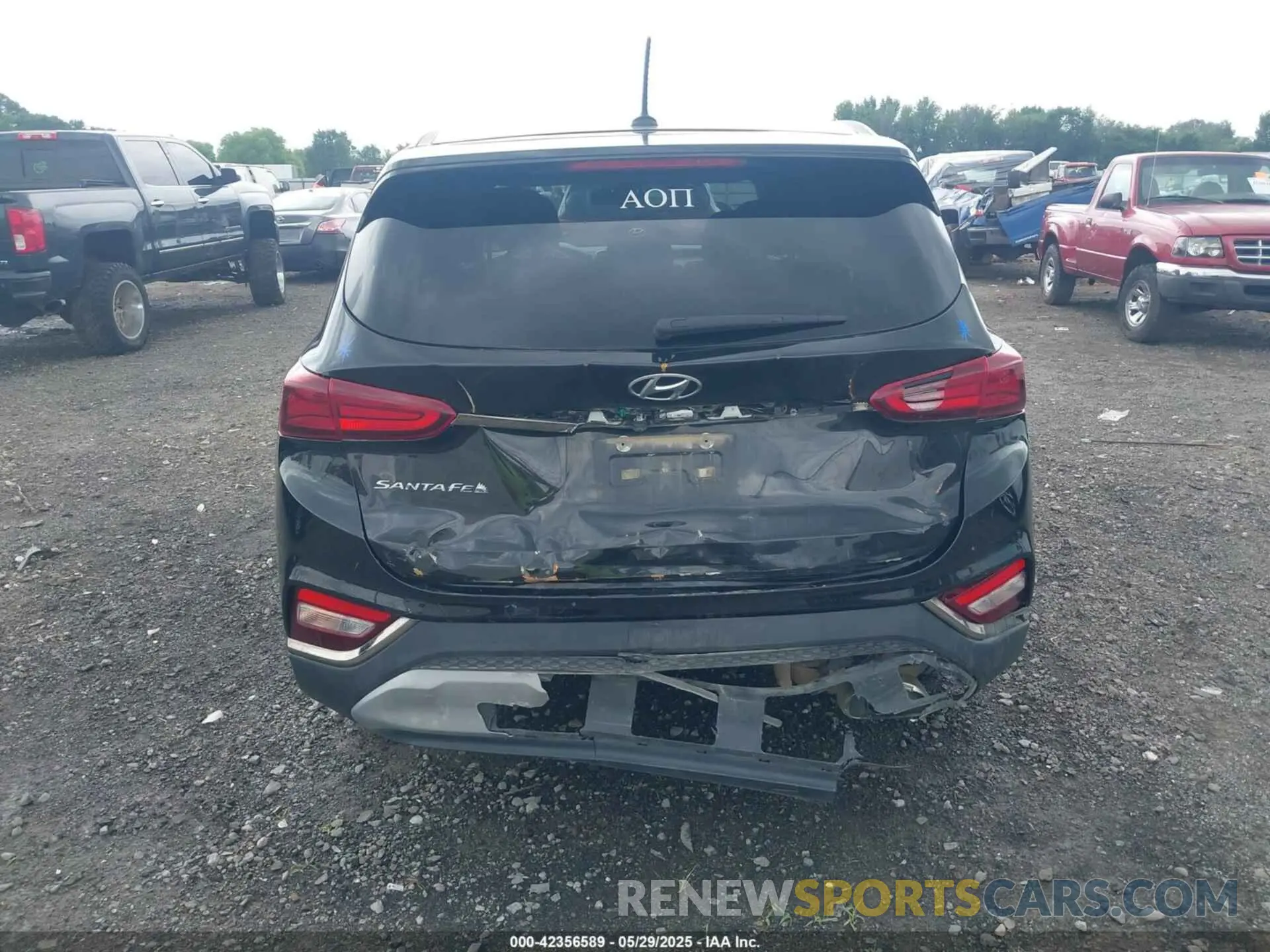 16 Photograph of a damaged car 5NMS23AD5KH011617 HYUNDAI SANTA FE 2019