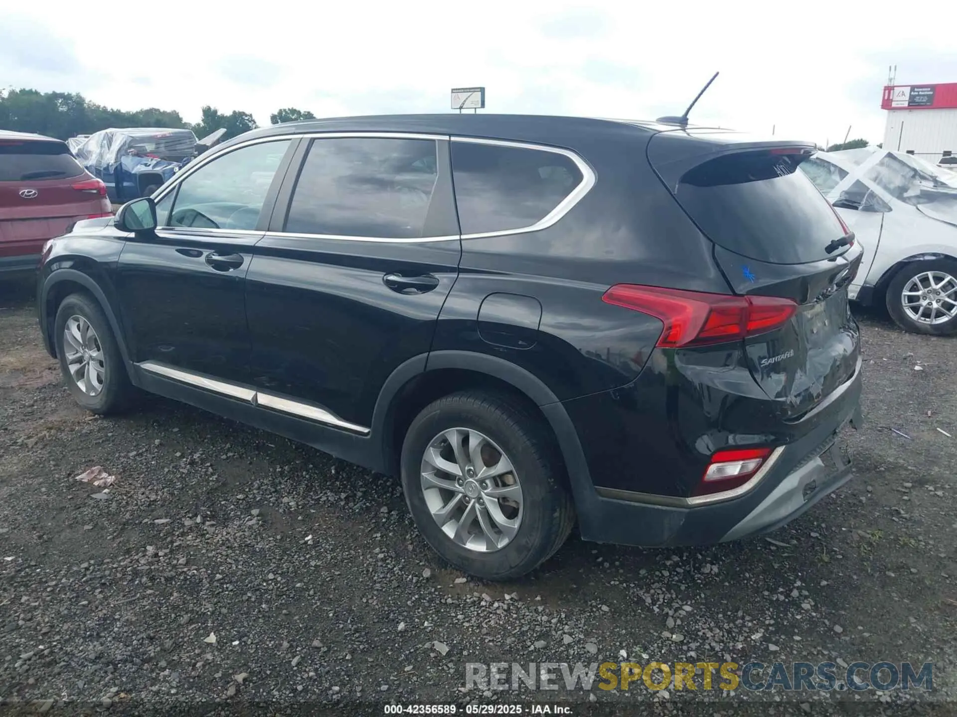 3 Photograph of a damaged car 5NMS23AD5KH011617 HYUNDAI SANTA FE 2019