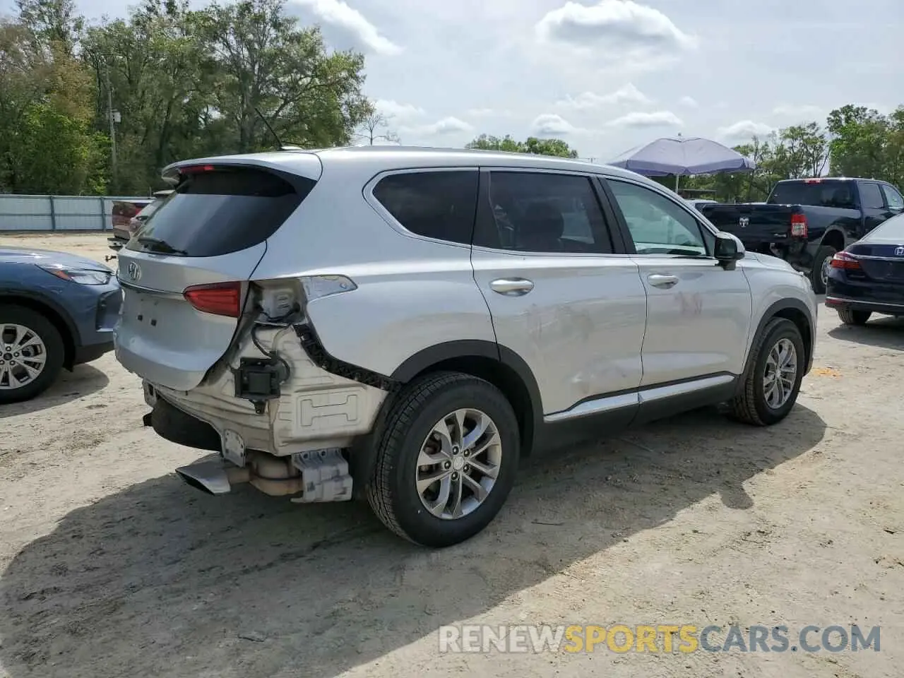 3 Photograph of a damaged car 5NMS23AD5KH119137 HYUNDAI SANTA FE 2019