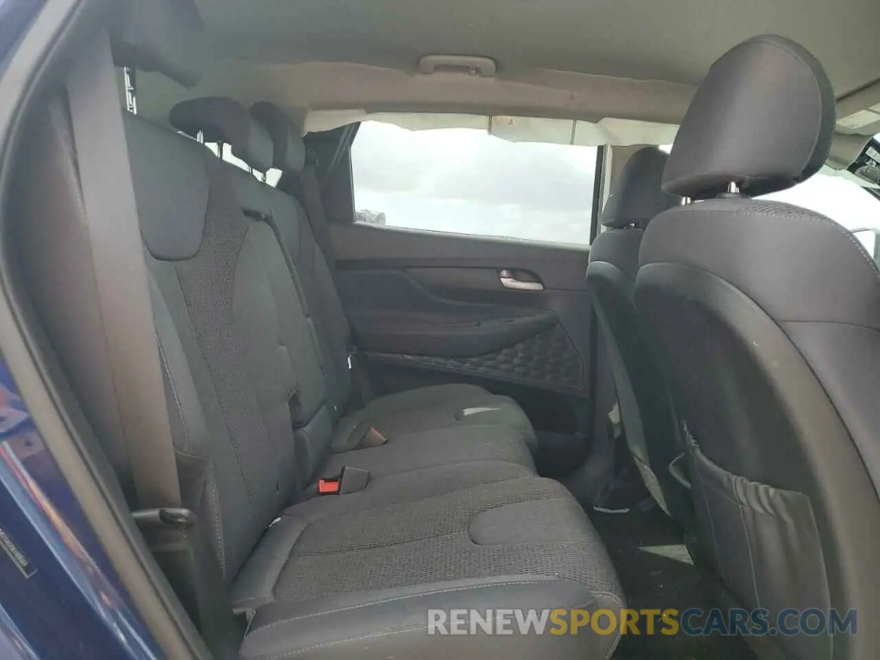 11 Photograph of a damaged car 5NMS23AD5KH128369 HYUNDAI SANTA FE 2019