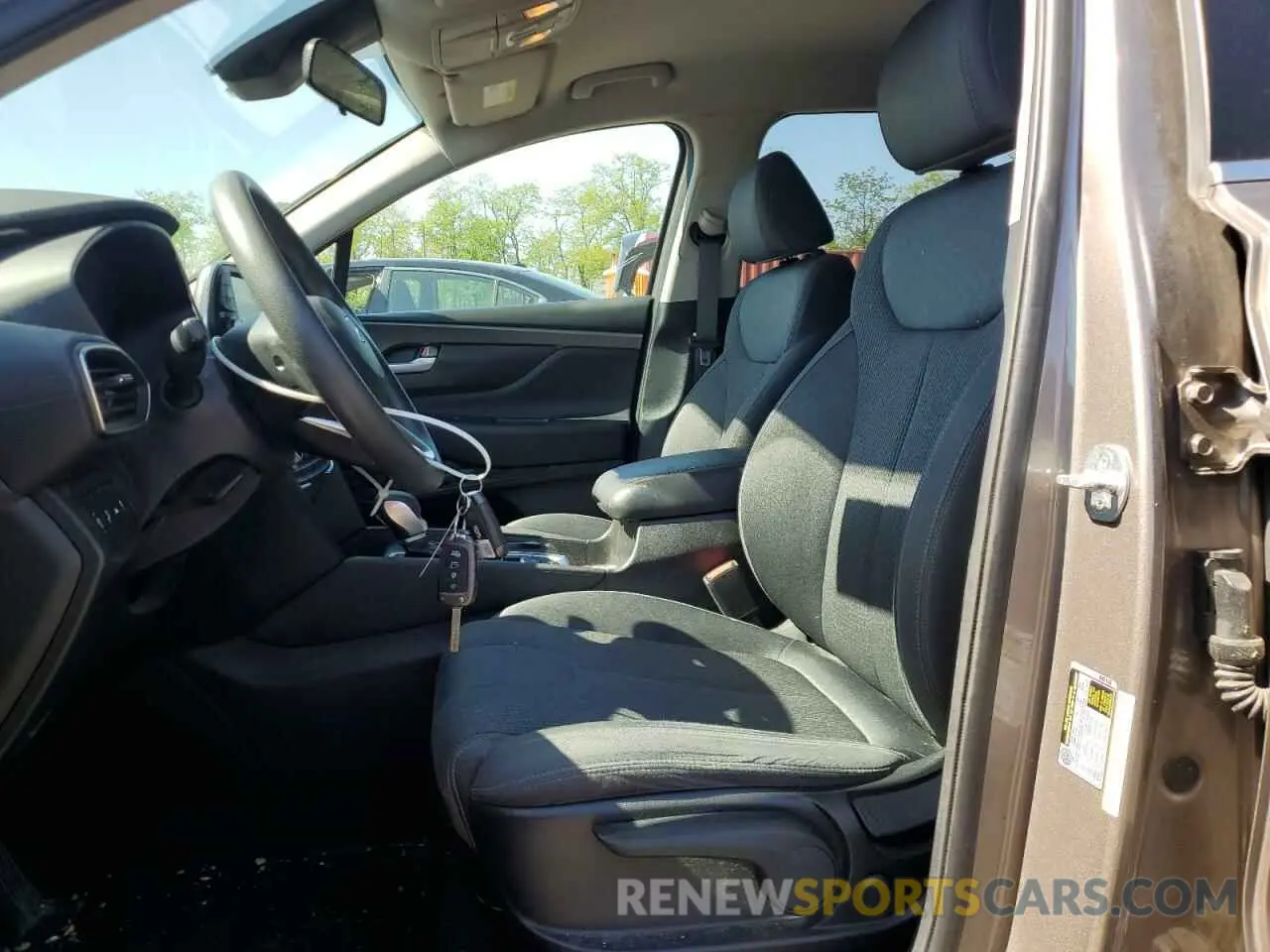7 Photograph of a damaged car 5NMS23AD6KH016499 HYUNDAI SANTA FE 2019