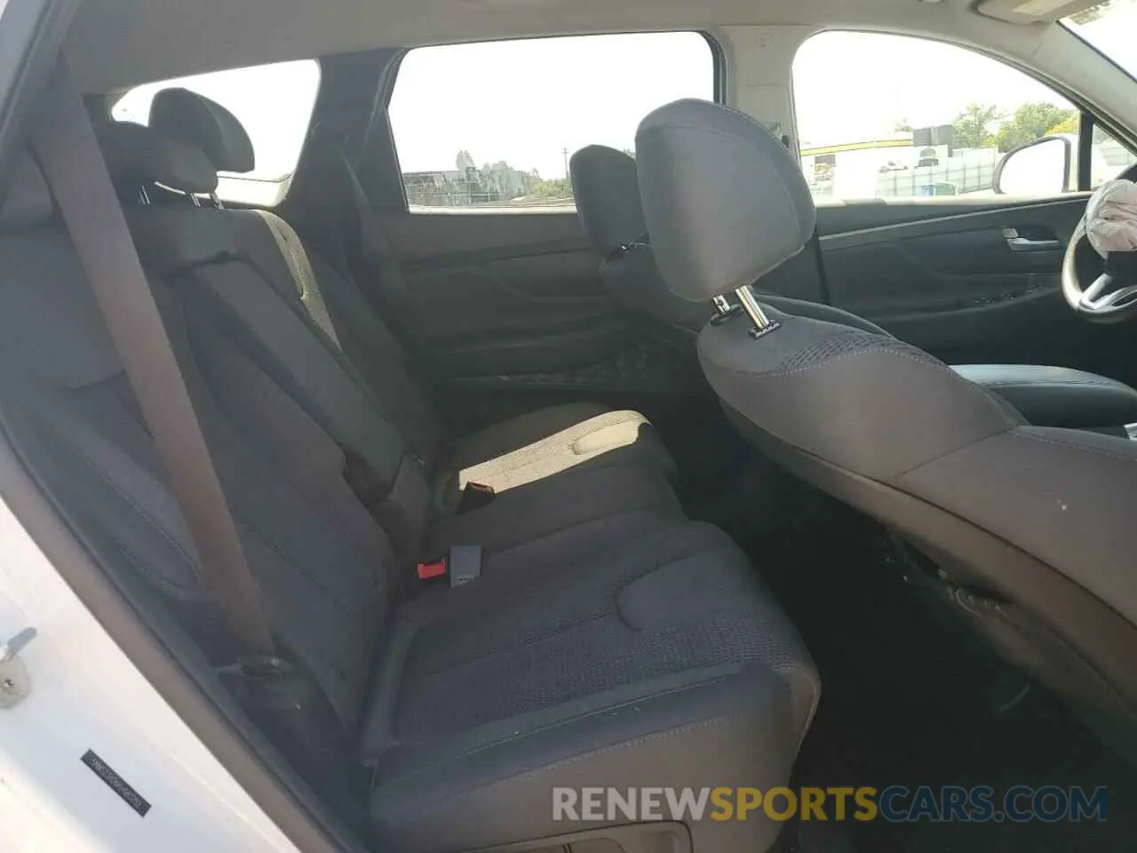 11 Photograph of a damaged car 5NMS23AD6KH083202 HYUNDAI SANTA FE 2019