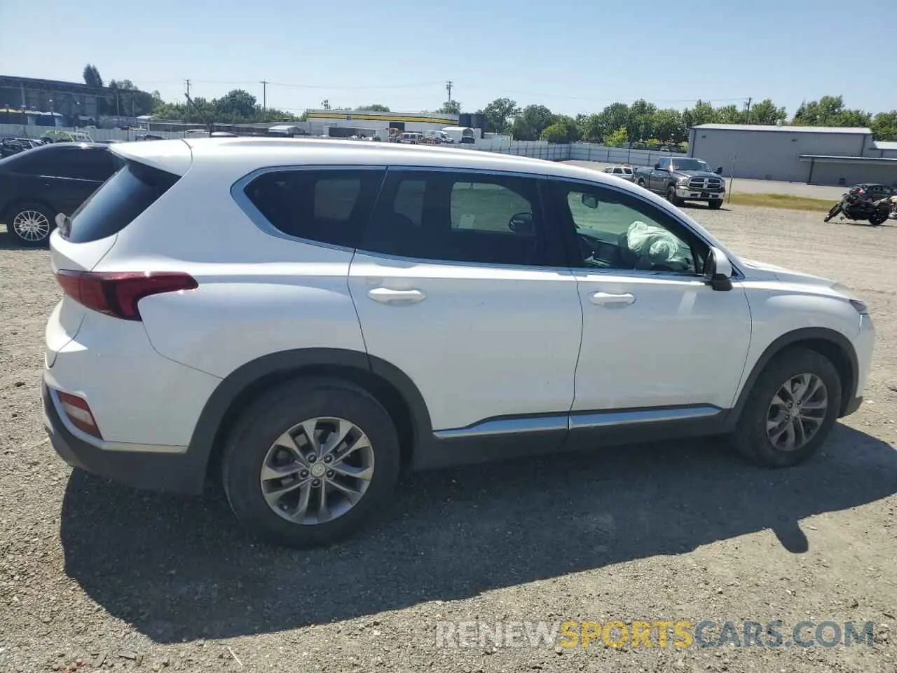 3 Photograph of a damaged car 5NMS23AD6KH083202 HYUNDAI SANTA FE 2019