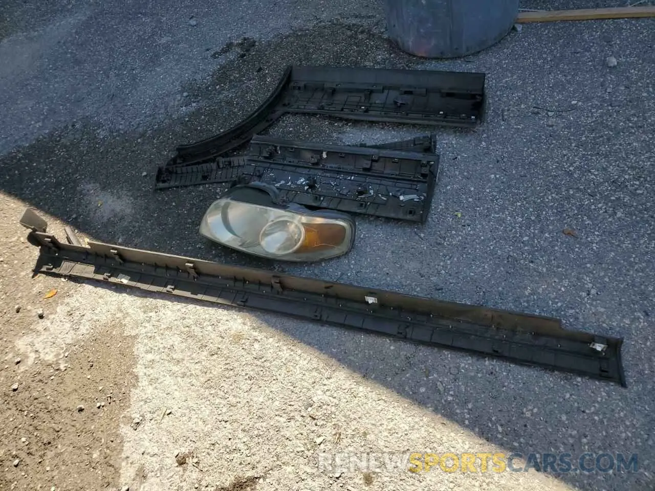 13 Photograph of a damaged car 5NMS23AD6KH104064 HYUNDAI SANTA FE 2019