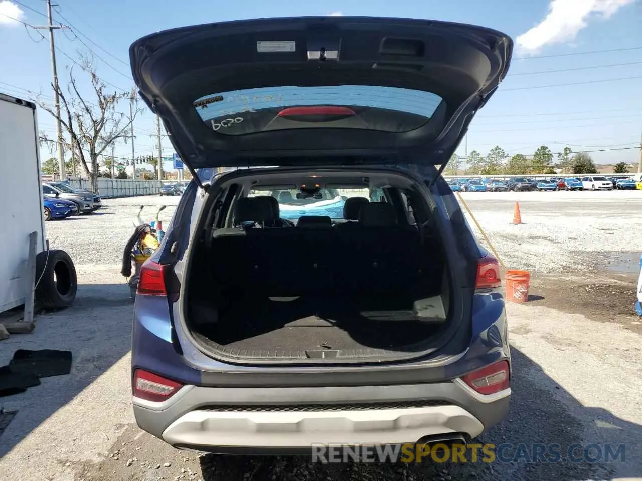 6 Photograph of a damaged car 5NMS23AD6KH104064 HYUNDAI SANTA FE 2019