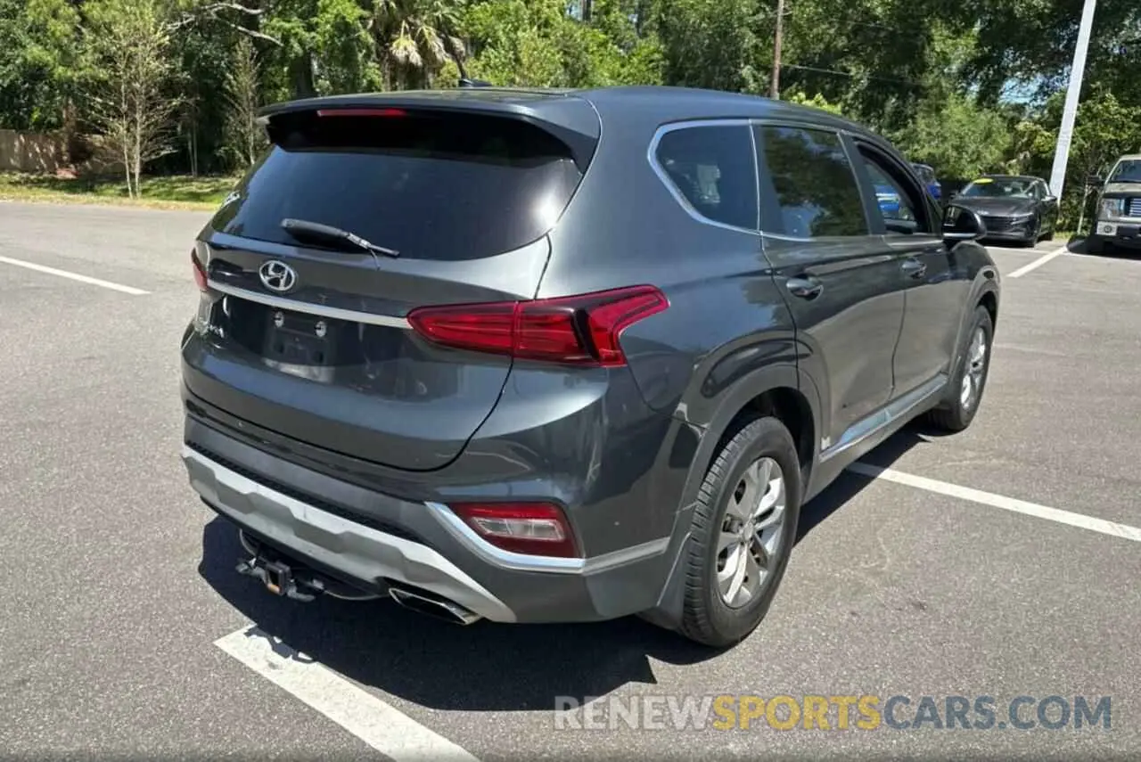 4 Photograph of a damaged car 5NMS23AD6KH135184 HYUNDAI SANTA FE 2019