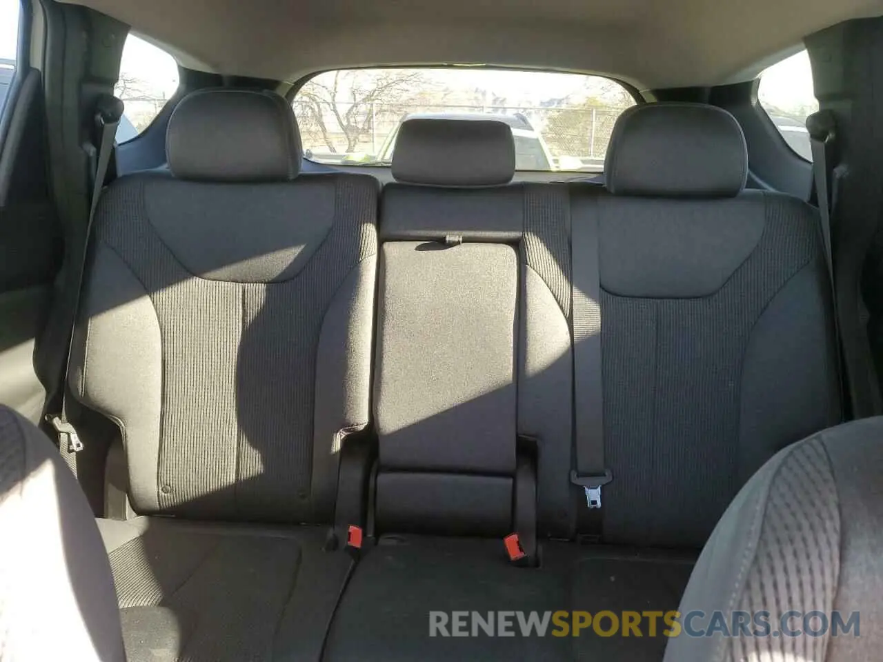 10 Photograph of a damaged car 5NMS23AD7KH064707 HYUNDAI SANTA FE 2019