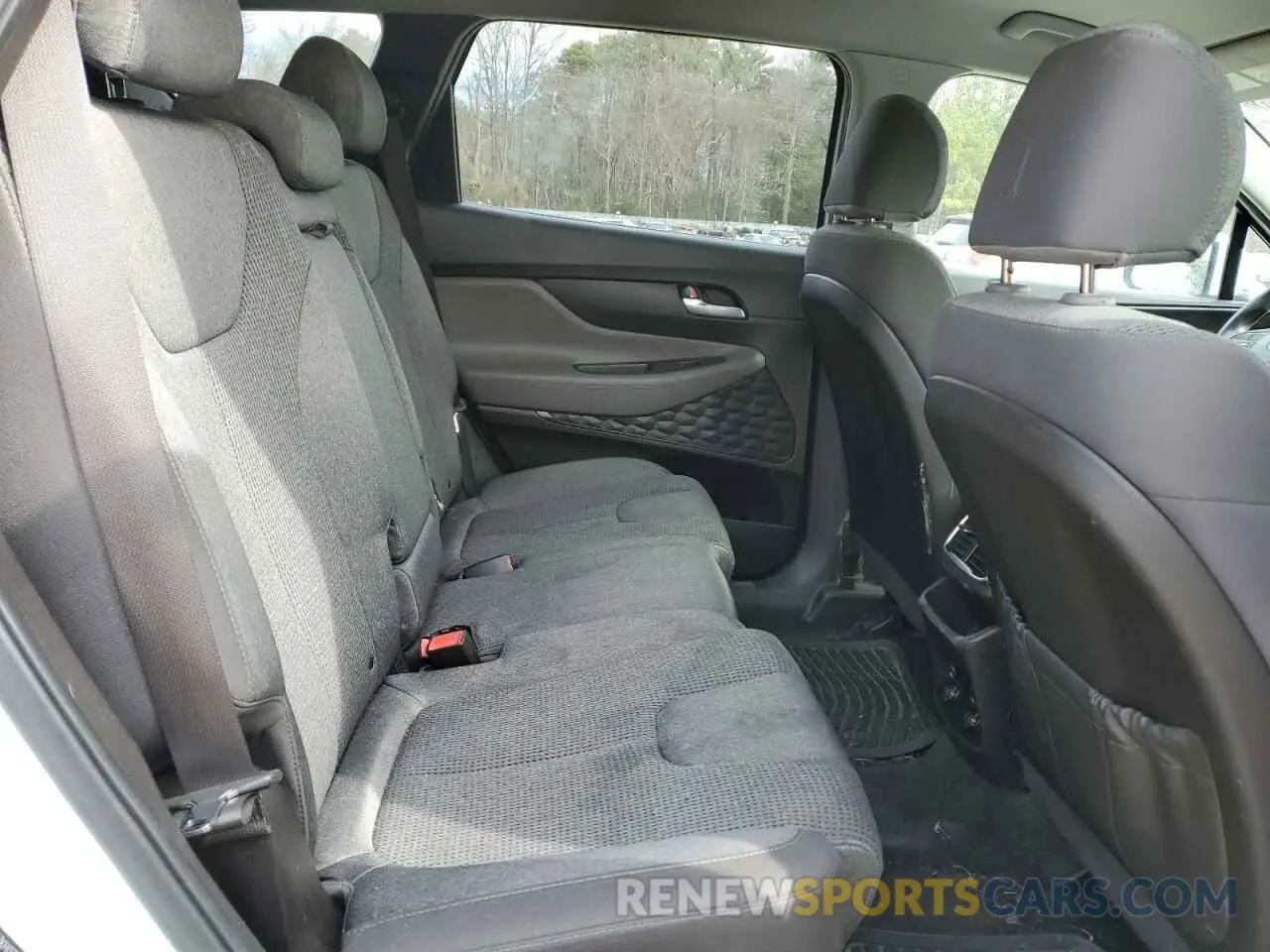 11 Photograph of a damaged car 5NMS23AD7KH077571 HYUNDAI SANTA FE 2019