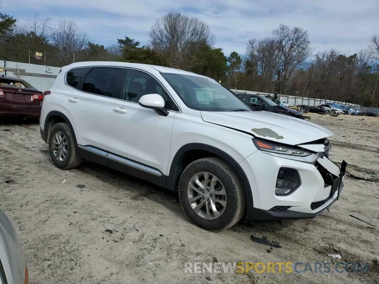 4 Photograph of a damaged car 5NMS23AD7KH077571 HYUNDAI SANTA FE 2019
