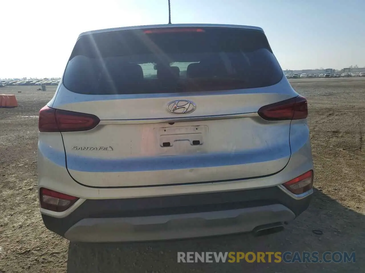 6 Photograph of a damaged car 5NMS23AD8KH016066 HYUNDAI SANTA FE 2019