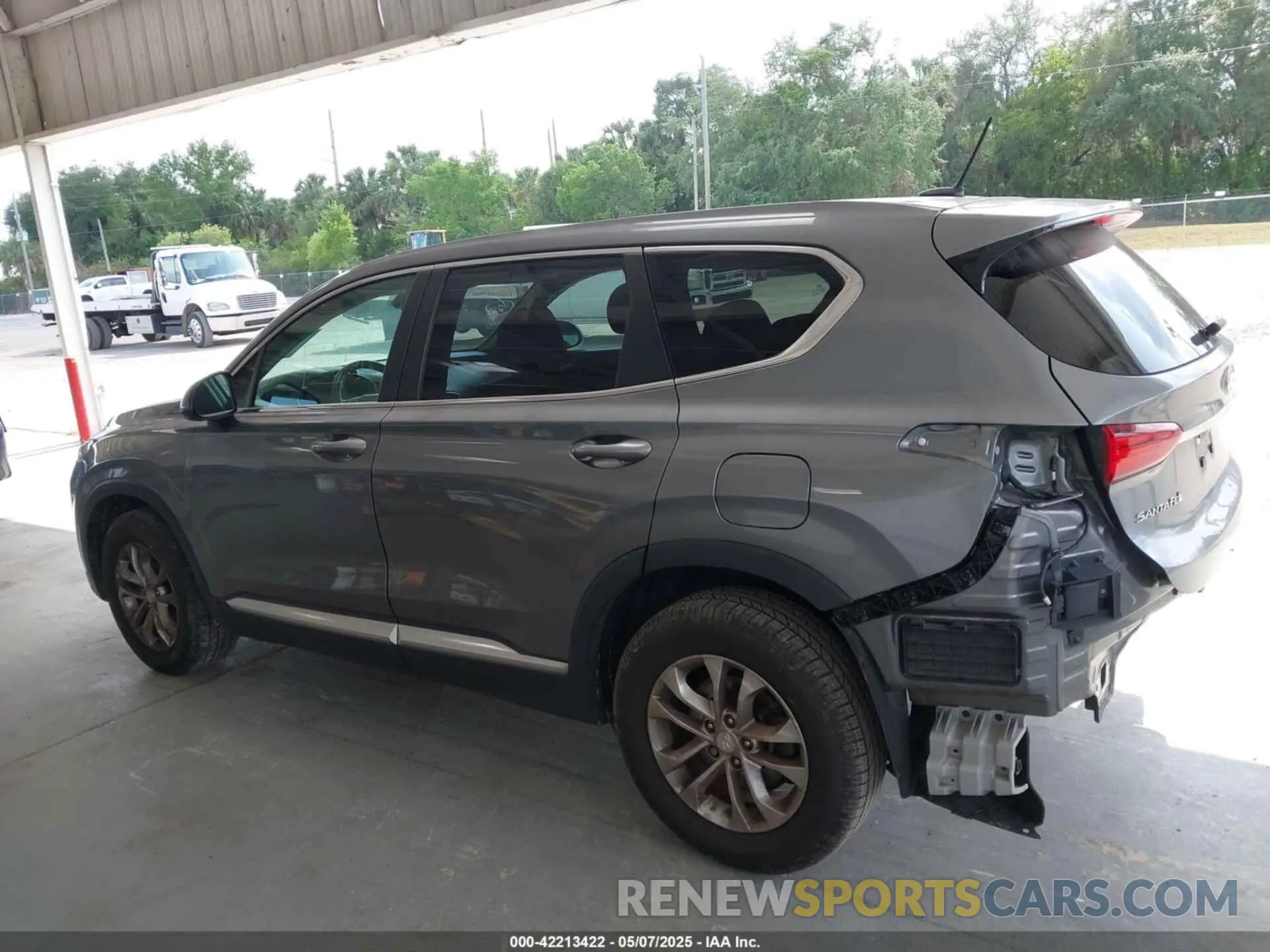 15 Photograph of a damaged car 5NMS23AD8KH043803 HYUNDAI SANTA FE 2019