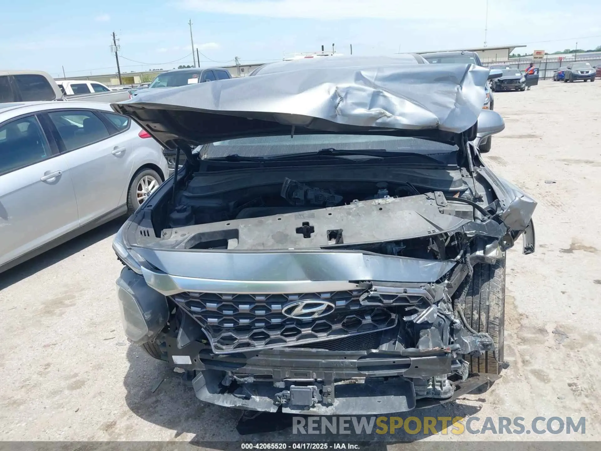 12 Photograph of a damaged car 5NMS23AD8KH096310 HYUNDAI SANTA FE 2019