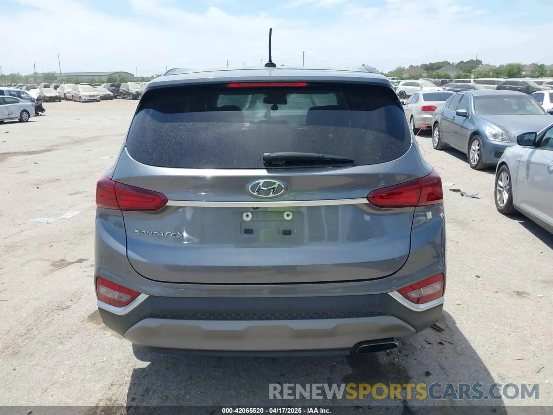 16 Photograph of a damaged car 5NMS23AD8KH096310 HYUNDAI SANTA FE 2019