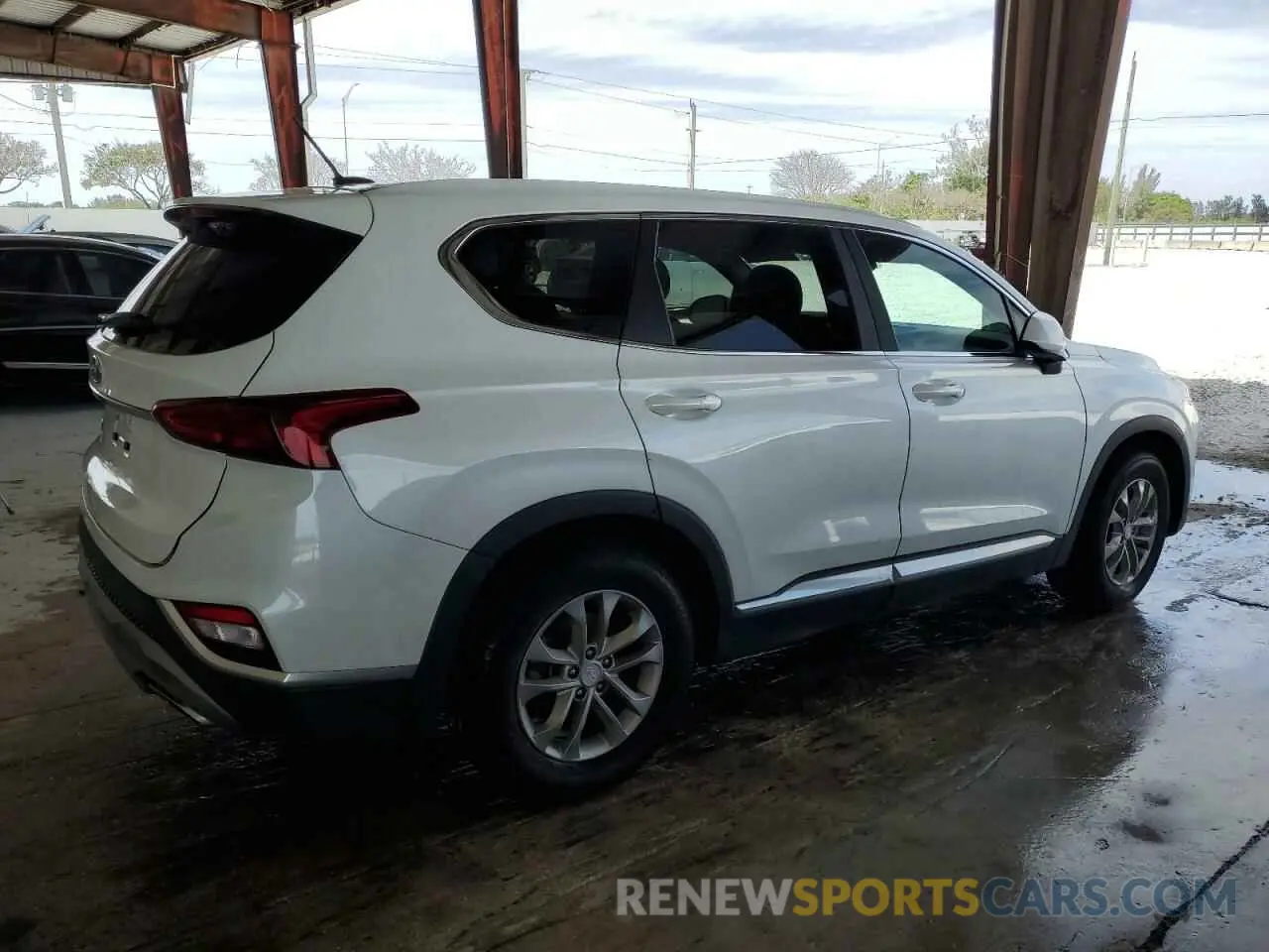 3 Photograph of a damaged car 5NMS23AD8KH111534 HYUNDAI SANTA FE 2019