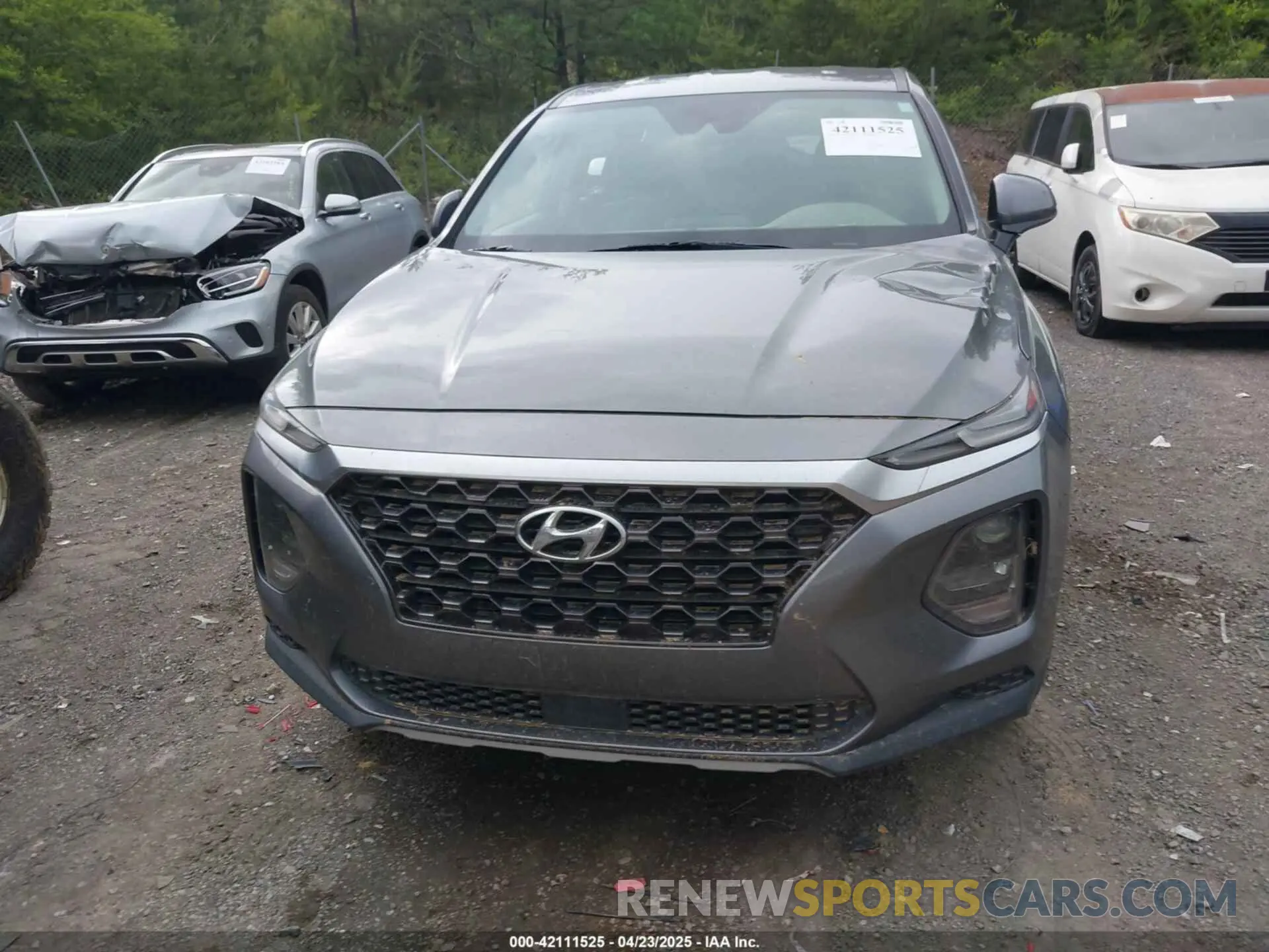 12 Photograph of a damaged car 5NMS23AD8KH126387 HYUNDAI SANTA FE 2019