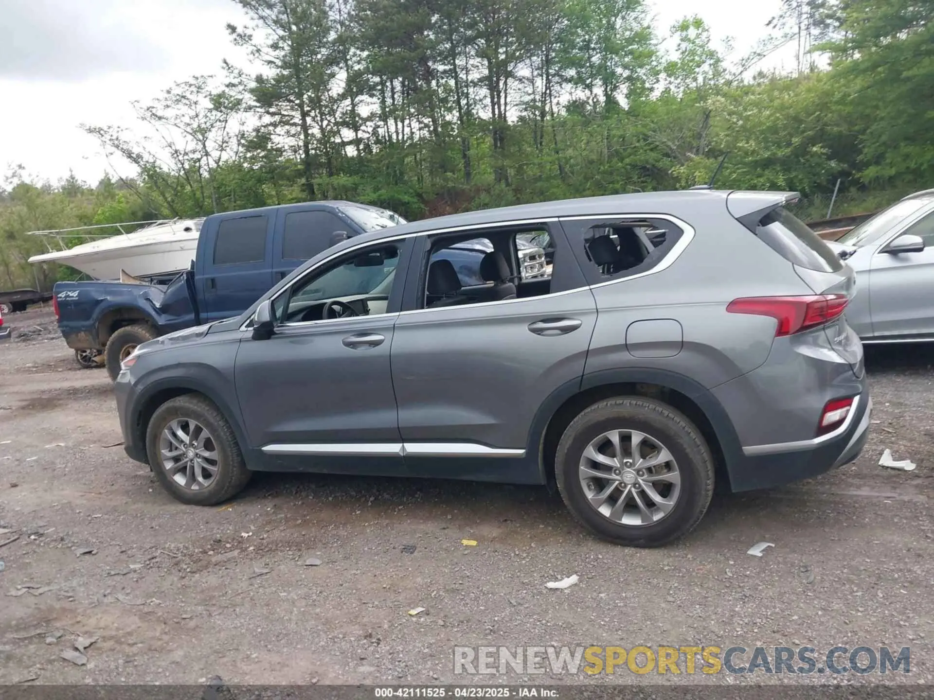 14 Photograph of a damaged car 5NMS23AD8KH126387 HYUNDAI SANTA FE 2019