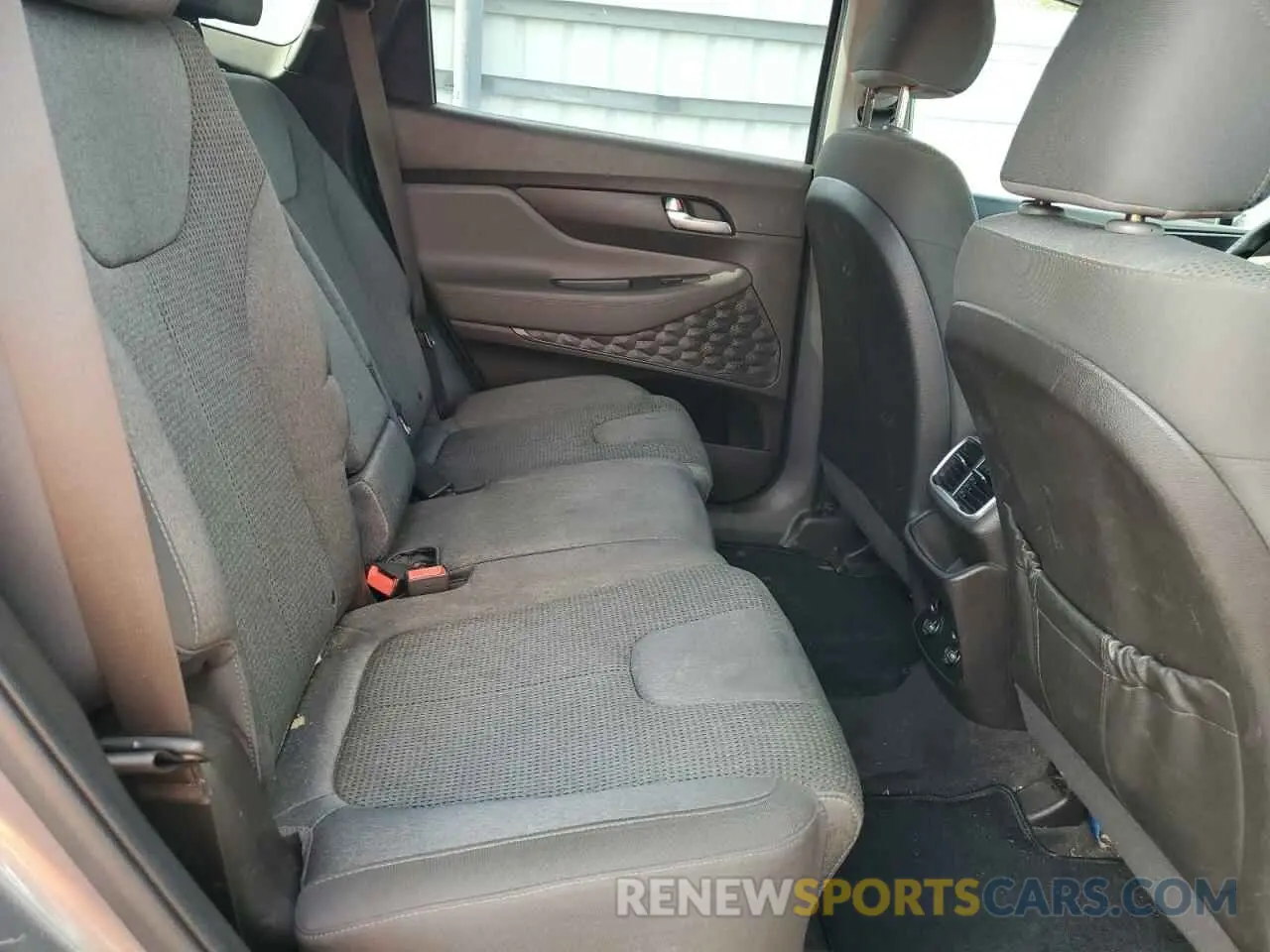 11 Photograph of a damaged car 5NMS23ADXKH070632 HYUNDAI SANTA FE 2019
